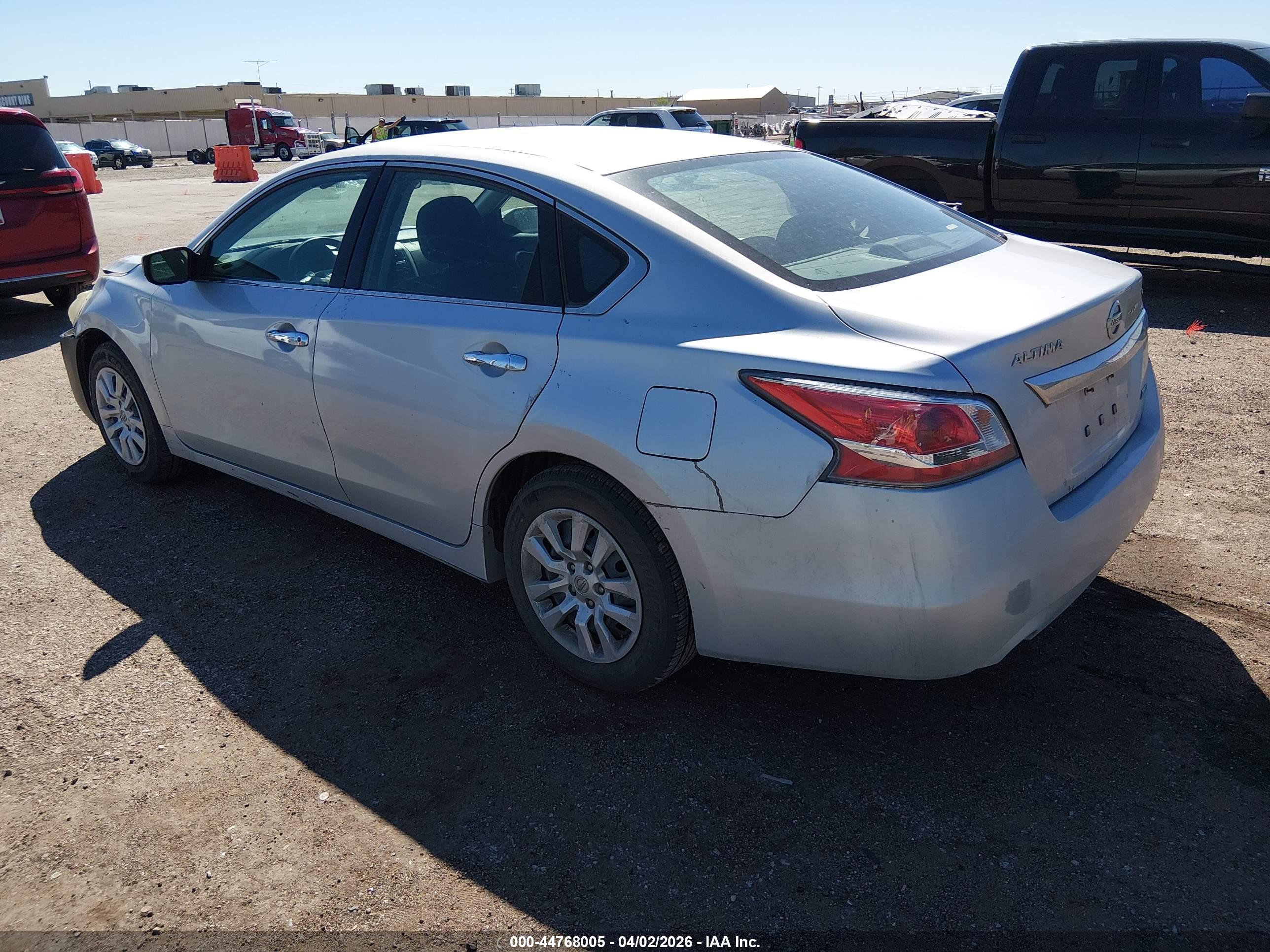 NISSAN ALTIMA image 3