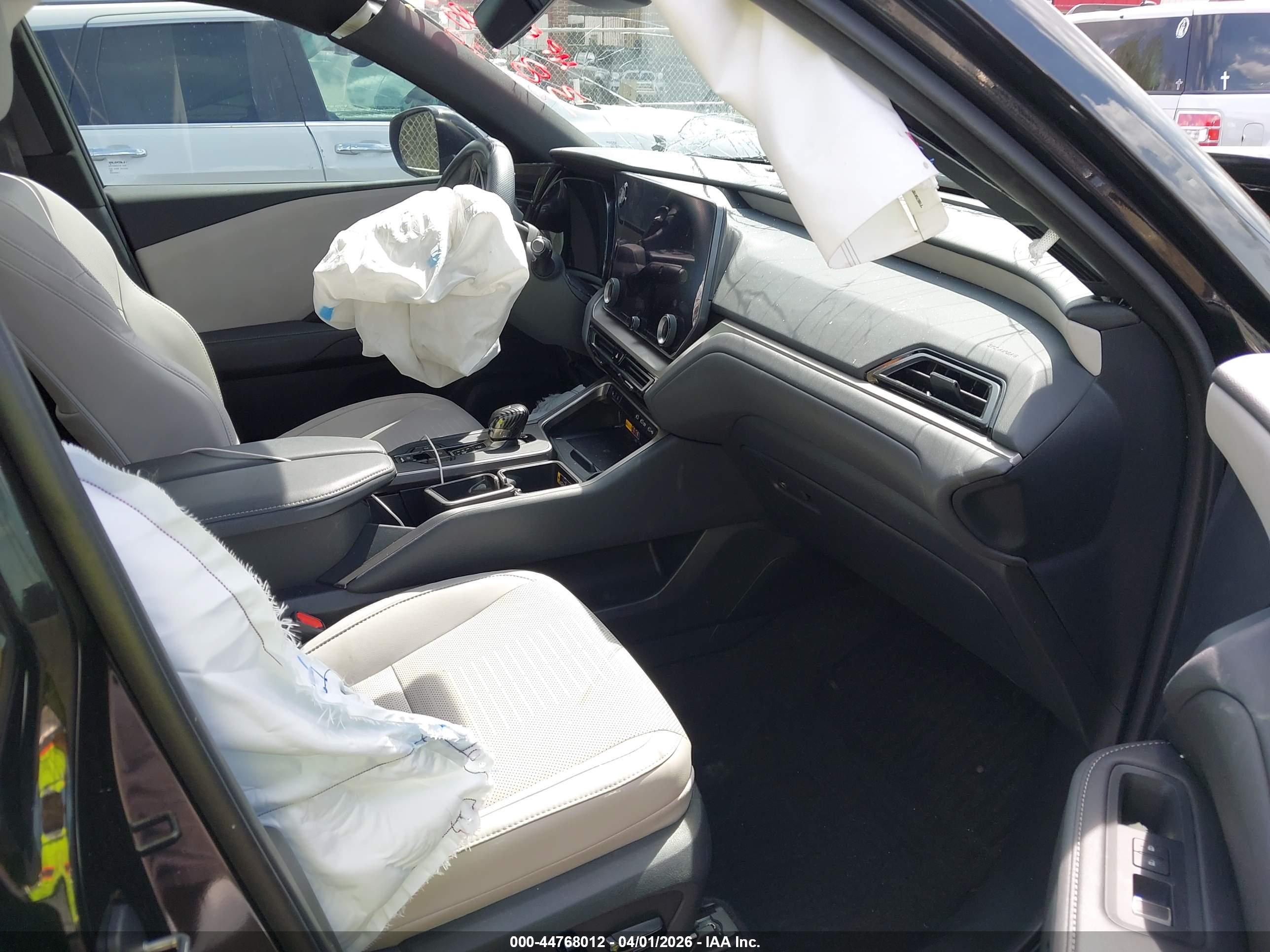 LEXUS TX image 5
