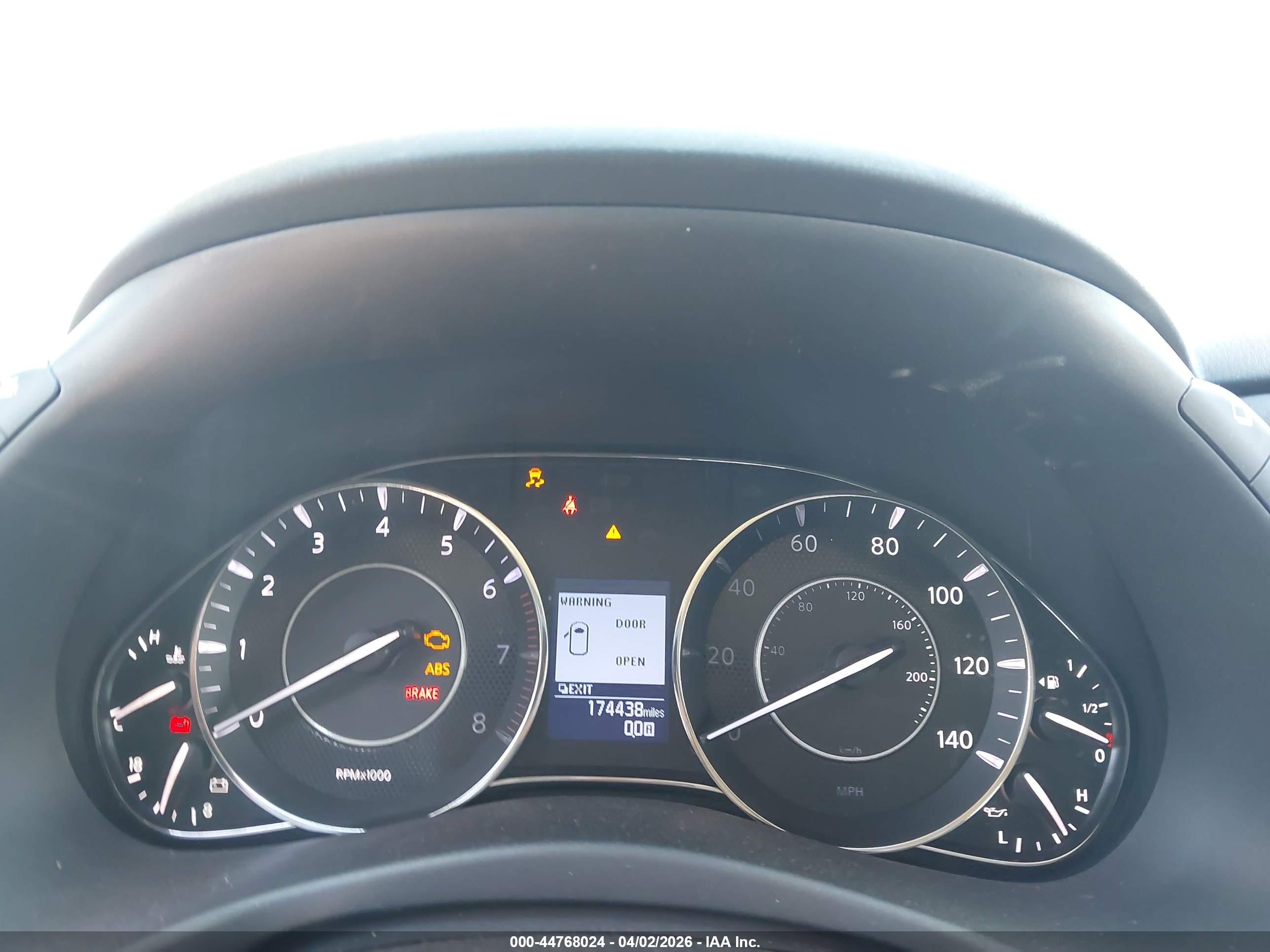 NISSAN ARMADA image 7