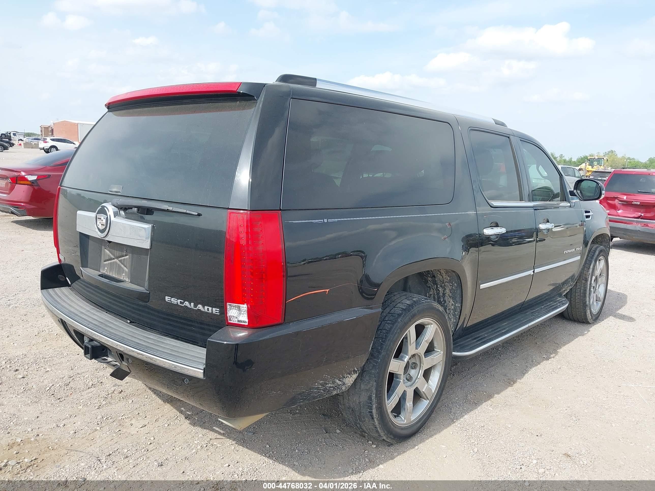 CADILLAC ESCALADE image 4