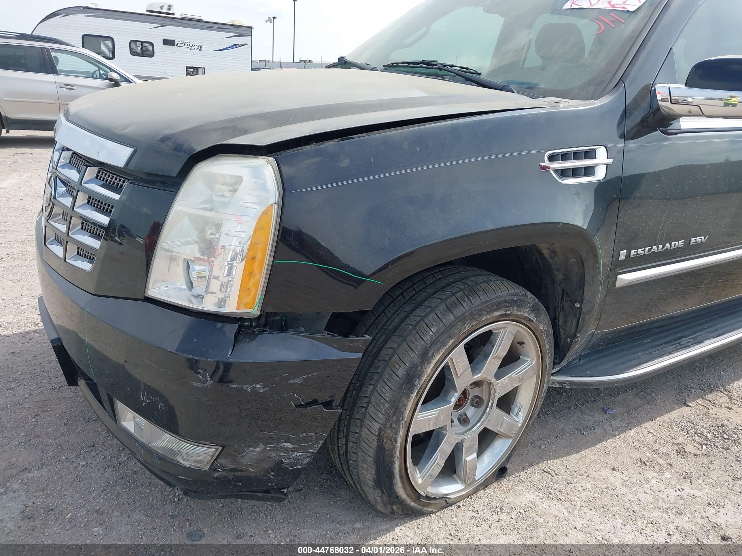 CADILLAC ESCALADE image 6