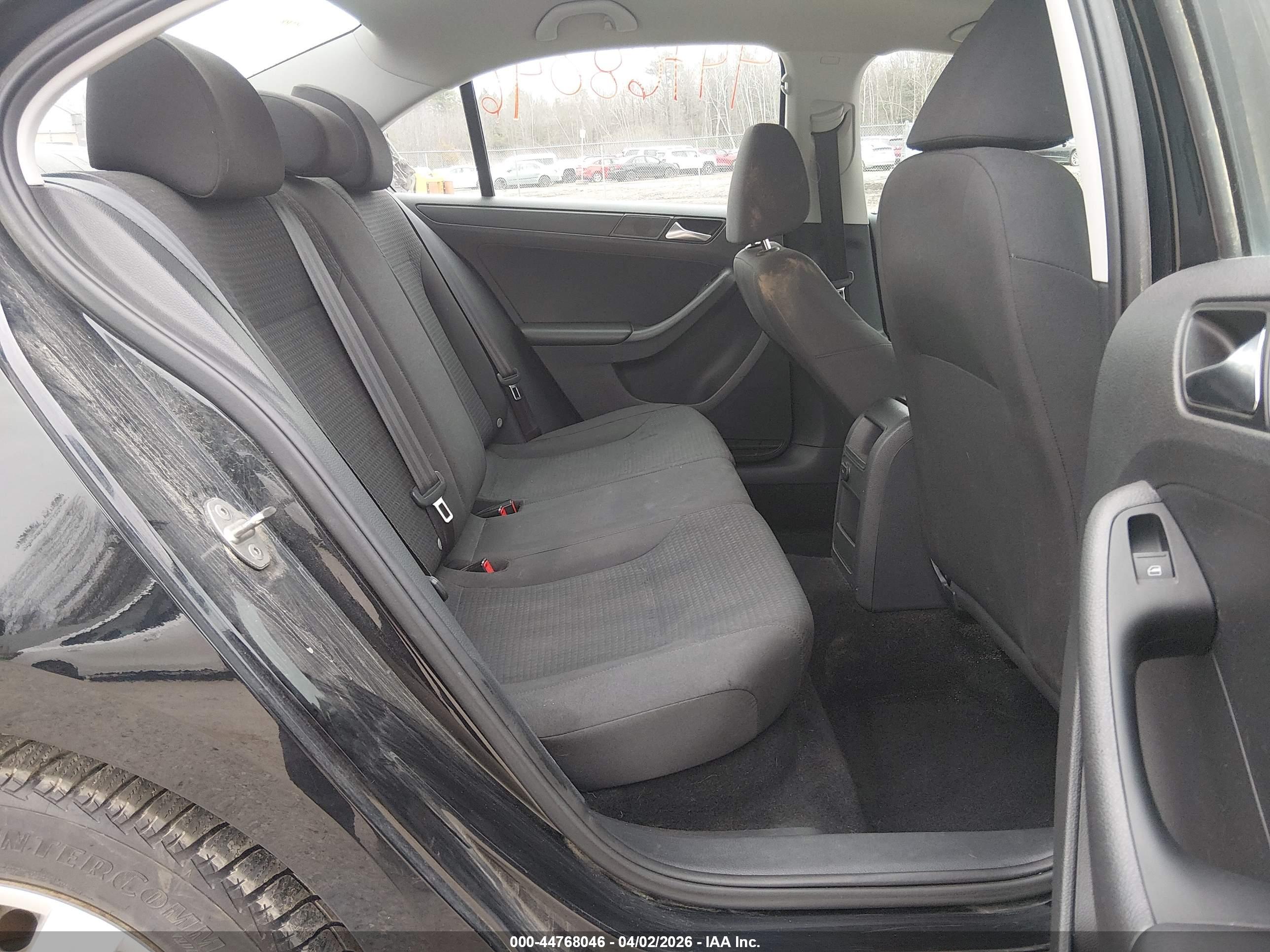 VOLKSWAGEN JETTA image 8