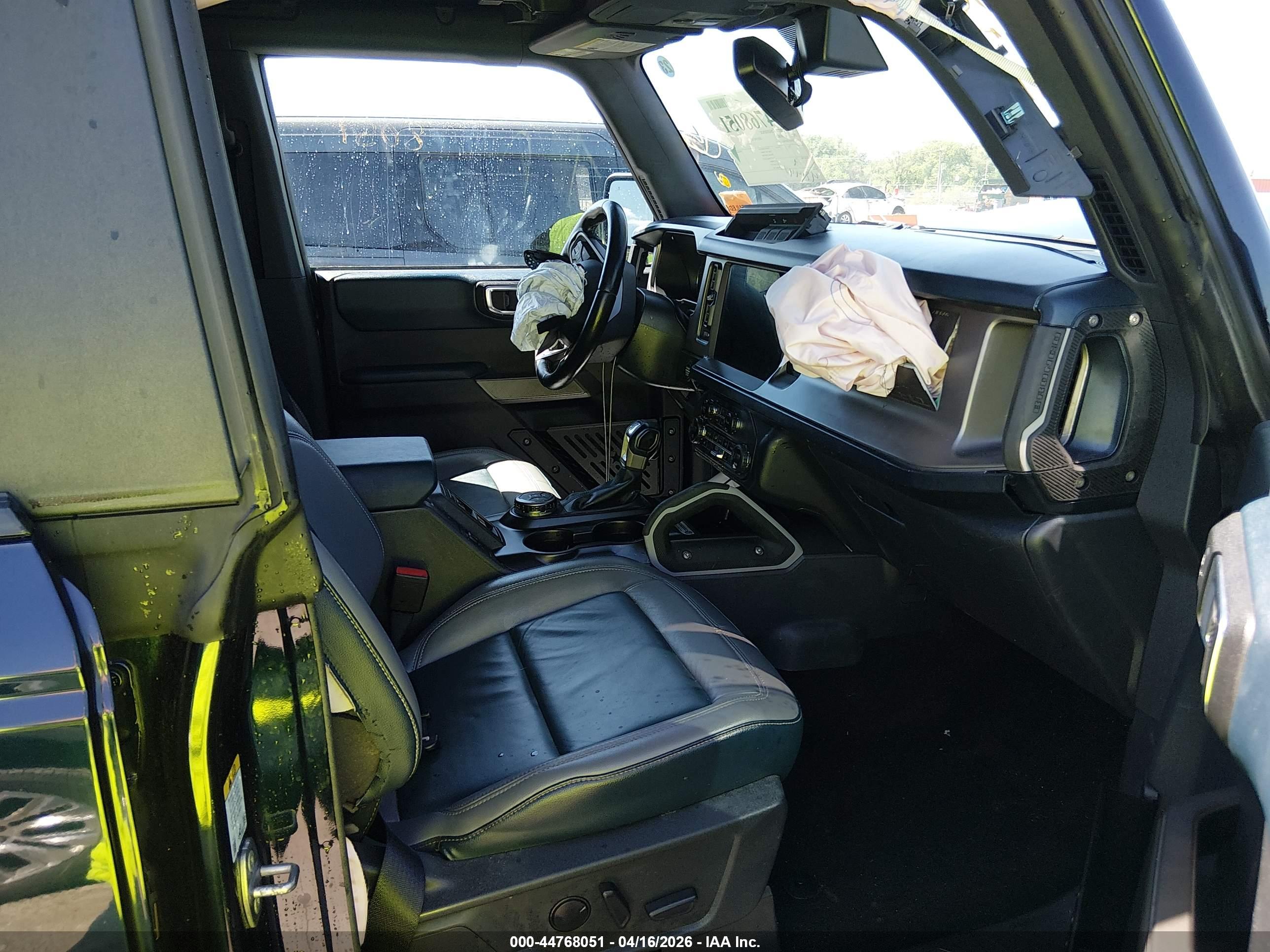 FORD BRONCO image 5