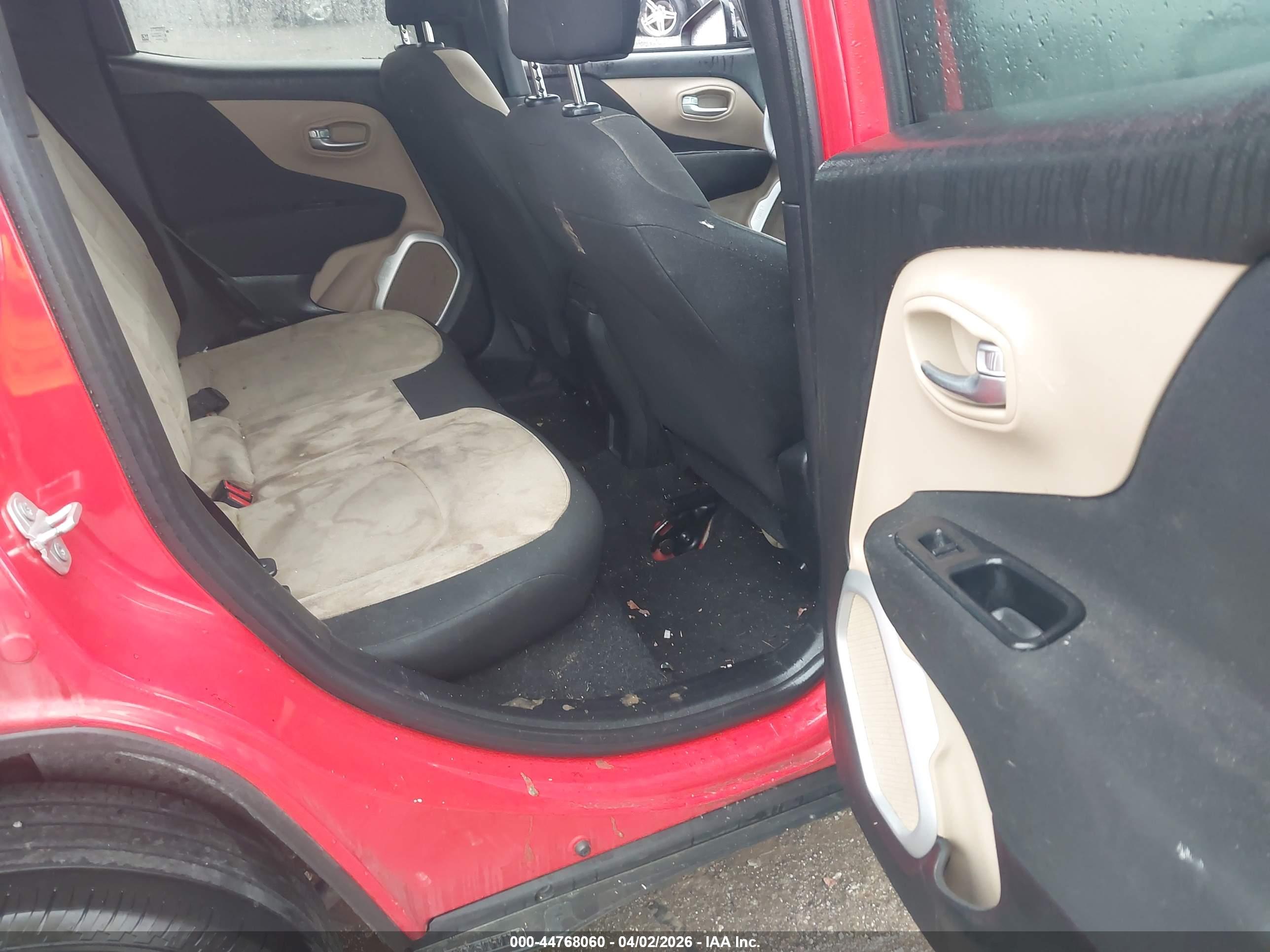 JEEP RENEGADE image 8