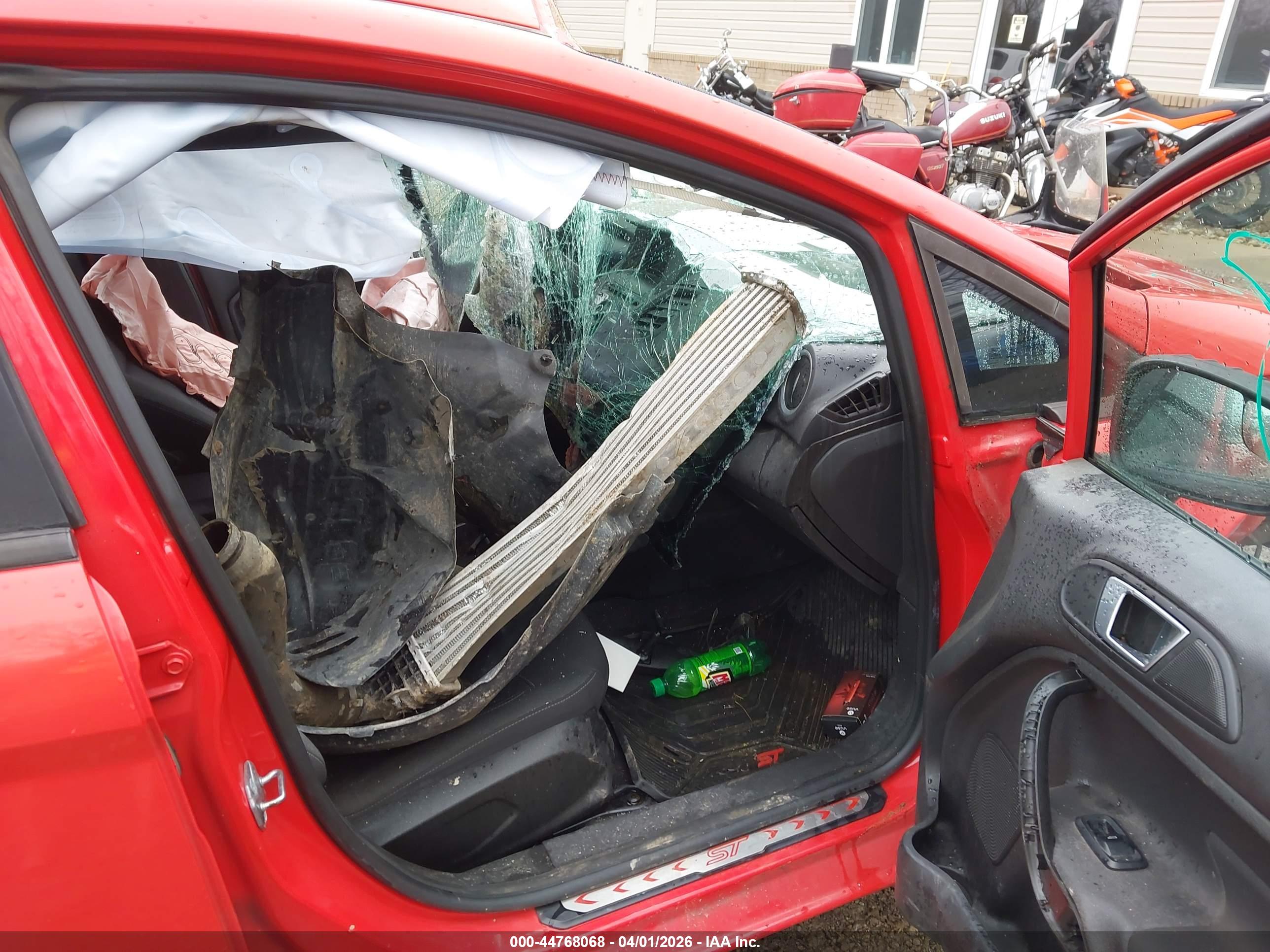 FORD FIESTA image 5