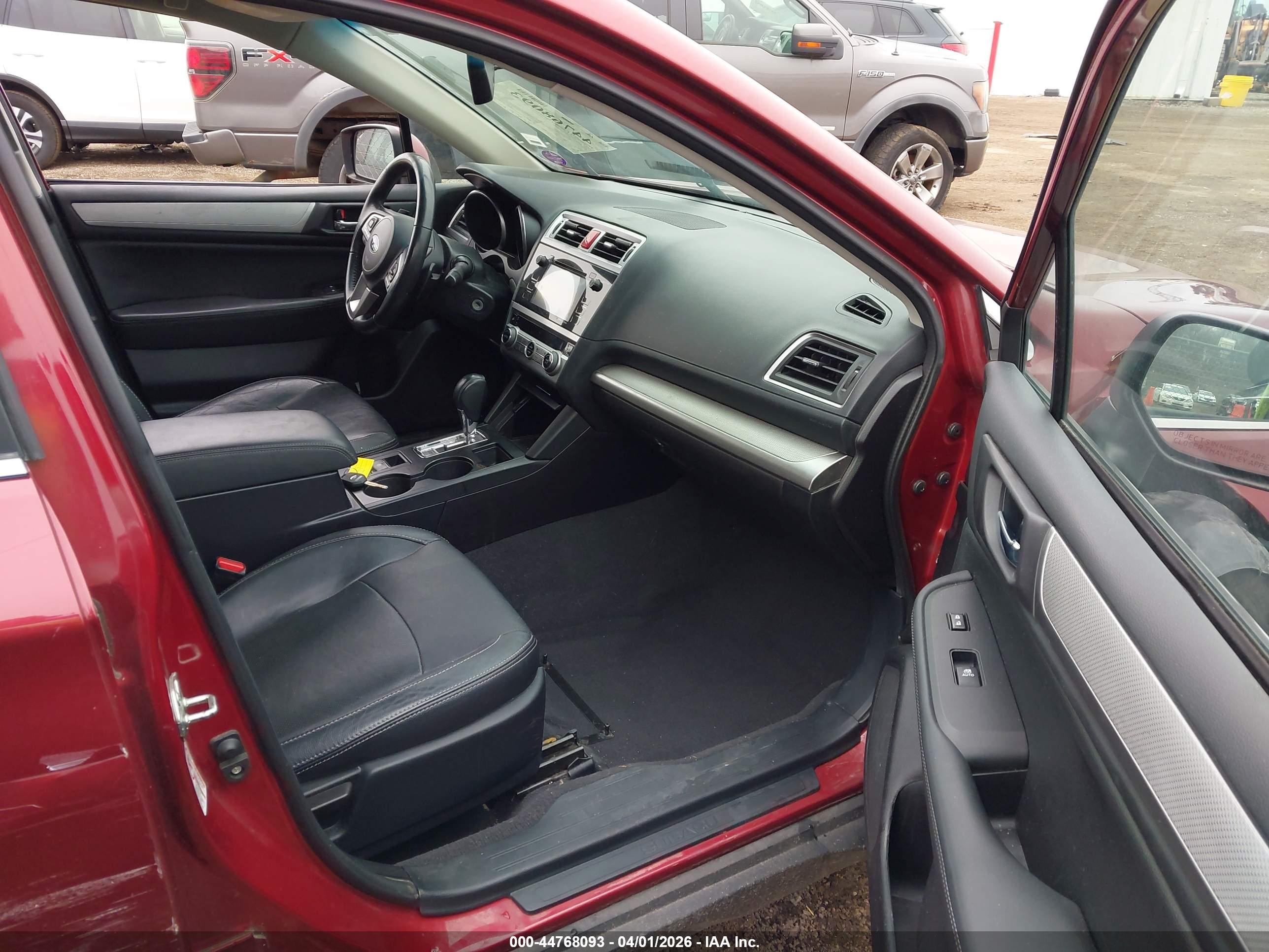 SUBARU OUTBACK image 5
