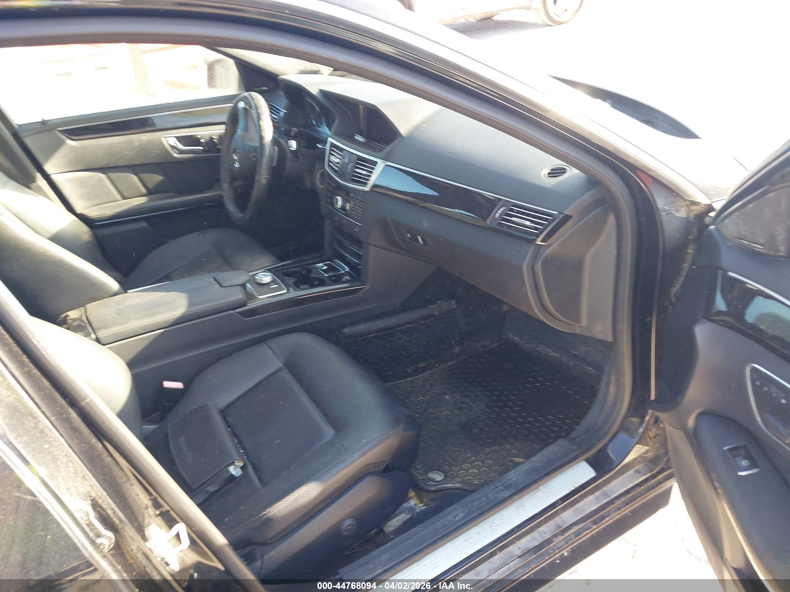 MERCEDES-BENZ E image 5
