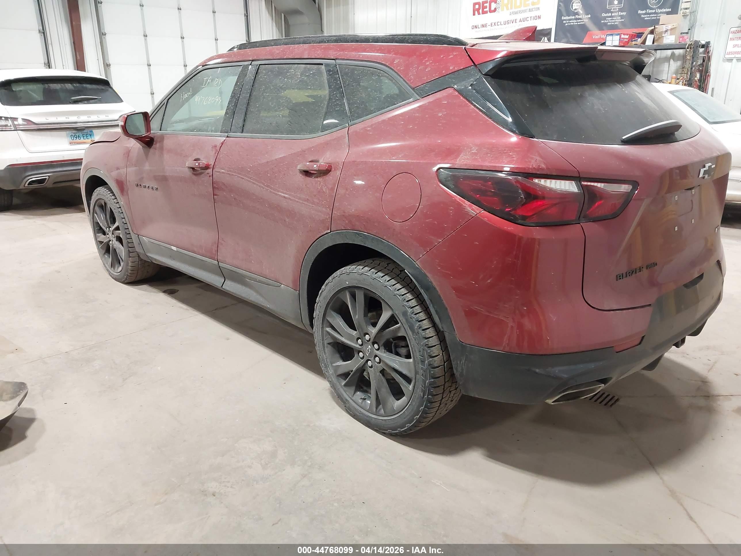 CHEVROLET BLAZER image 3
