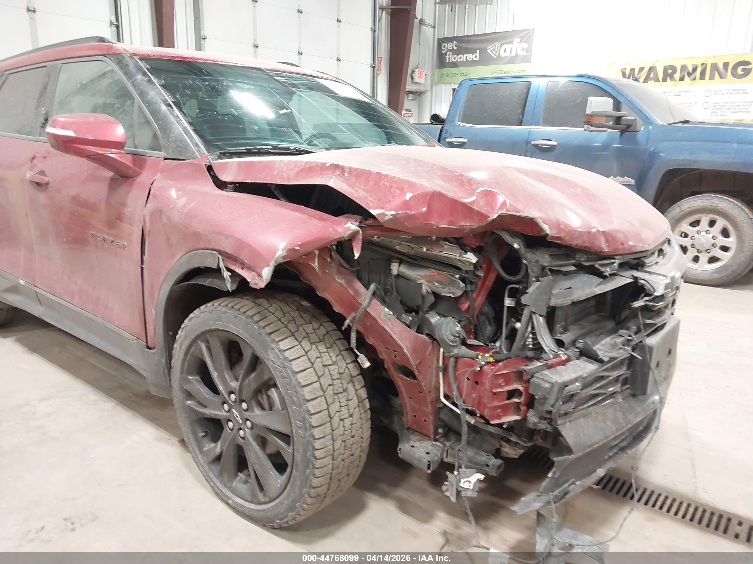 CHEVROLET BLAZER image 6