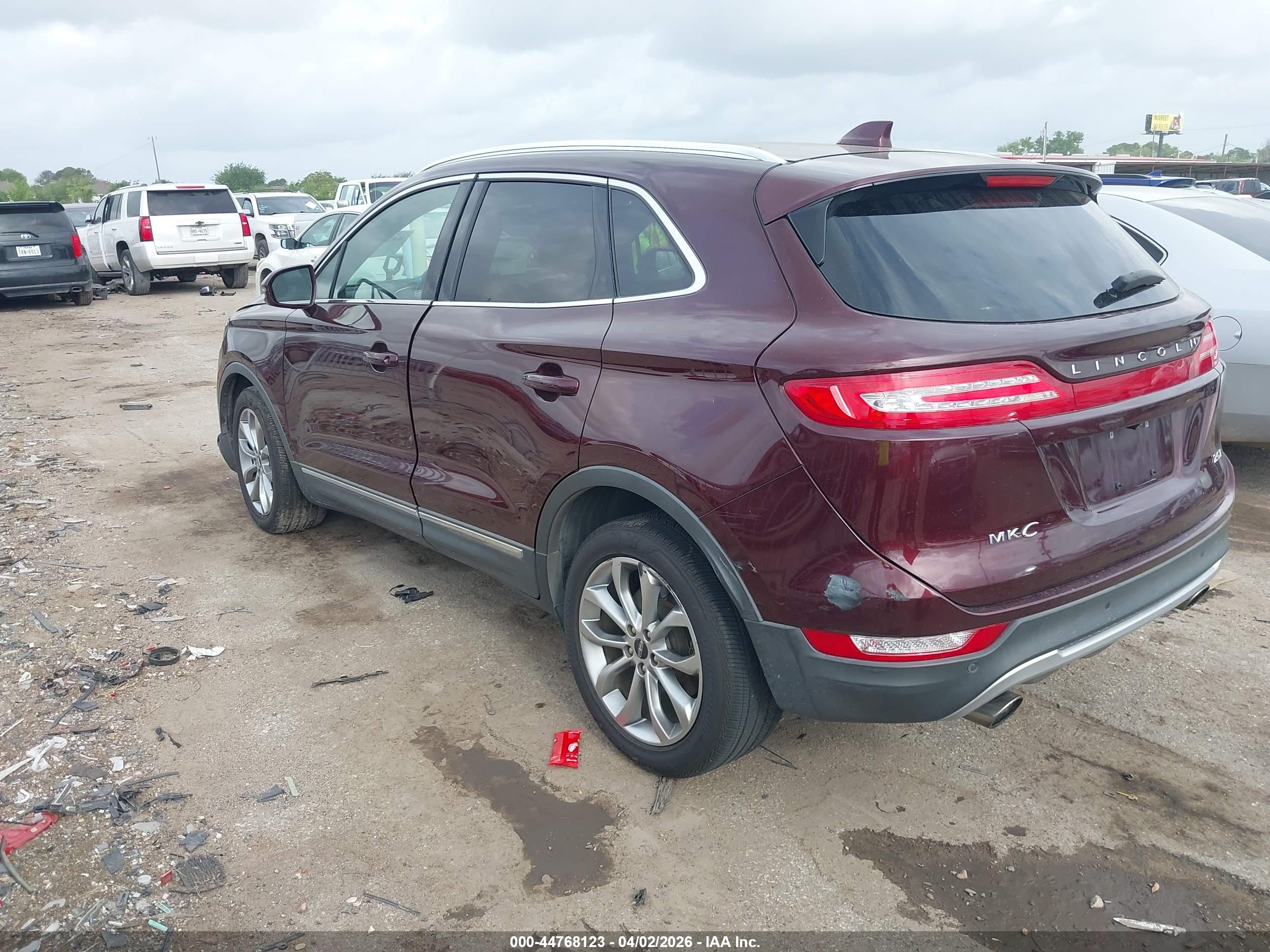 LINCOLN MKC image 3
