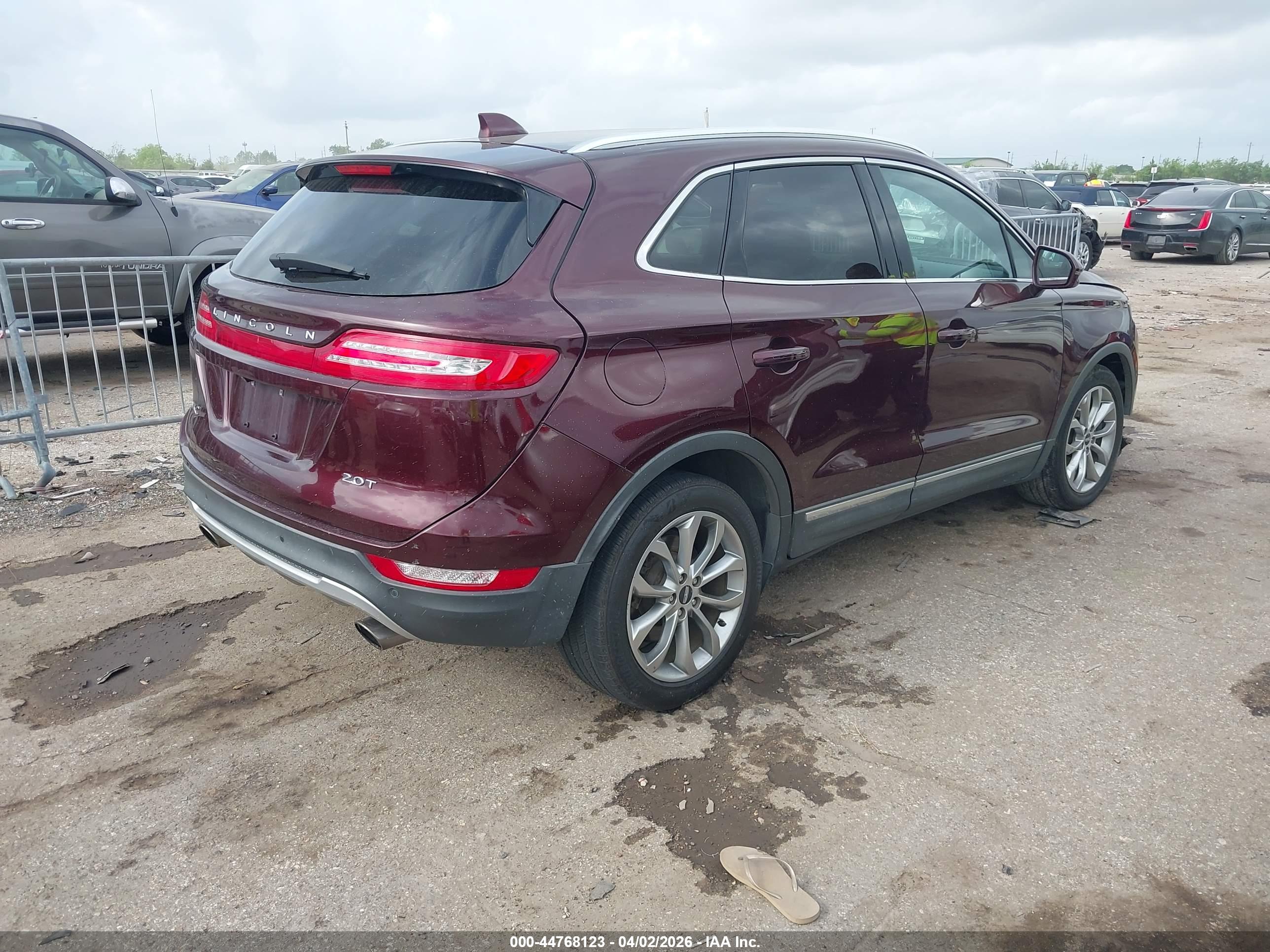 LINCOLN MKC image 4