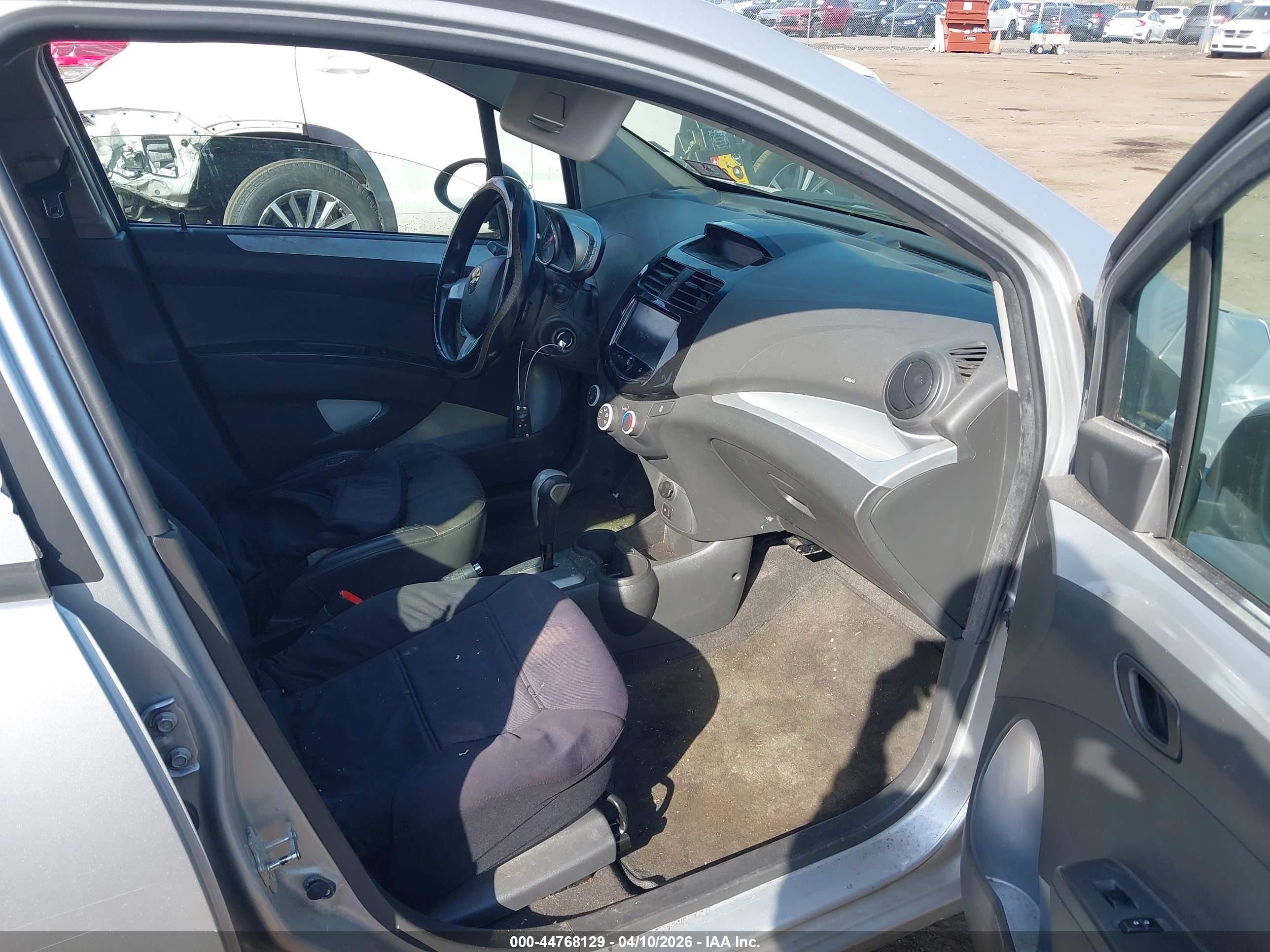 CHEVROLET SPARK image 5