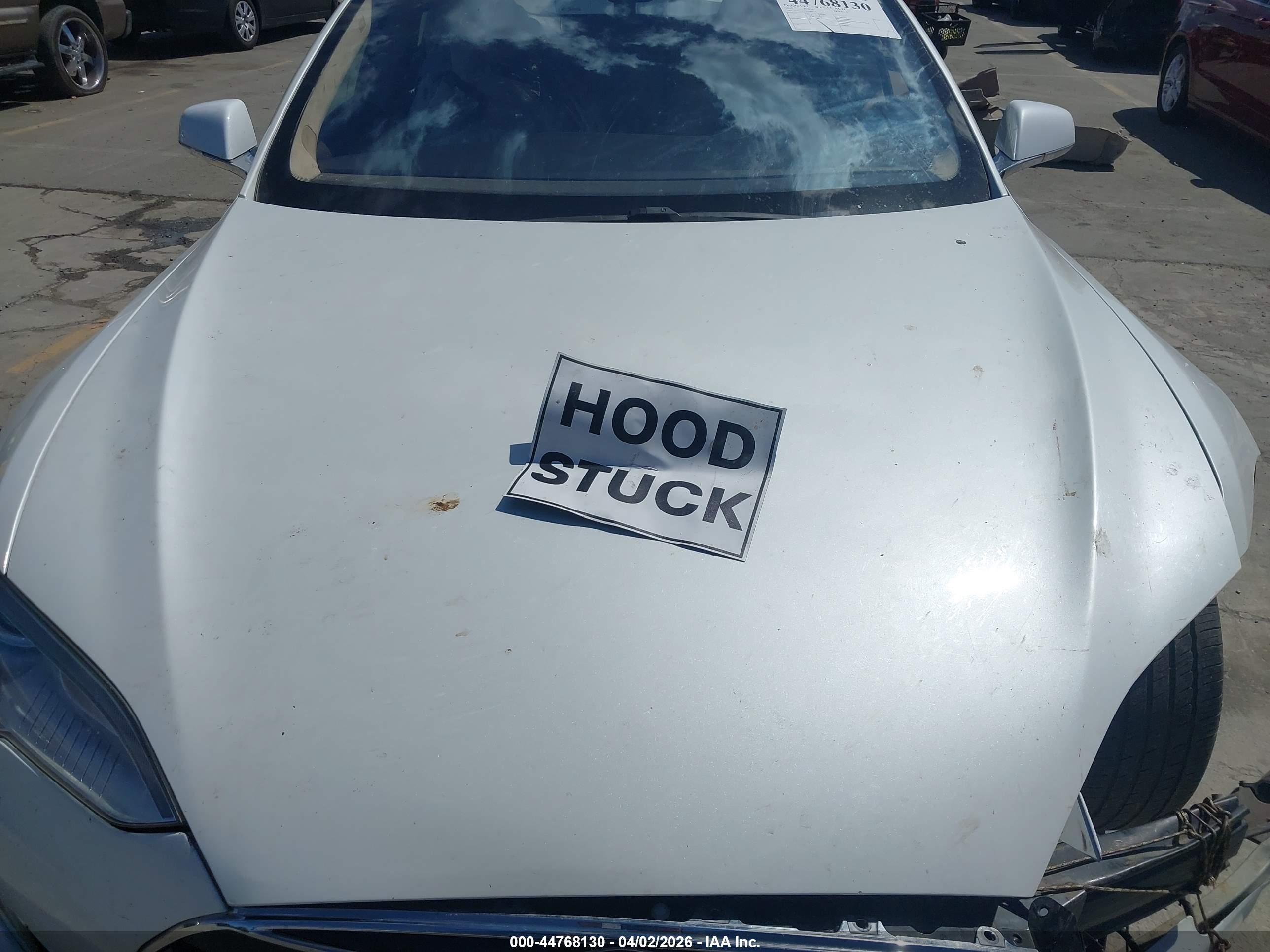 TESLA MODEL image 10