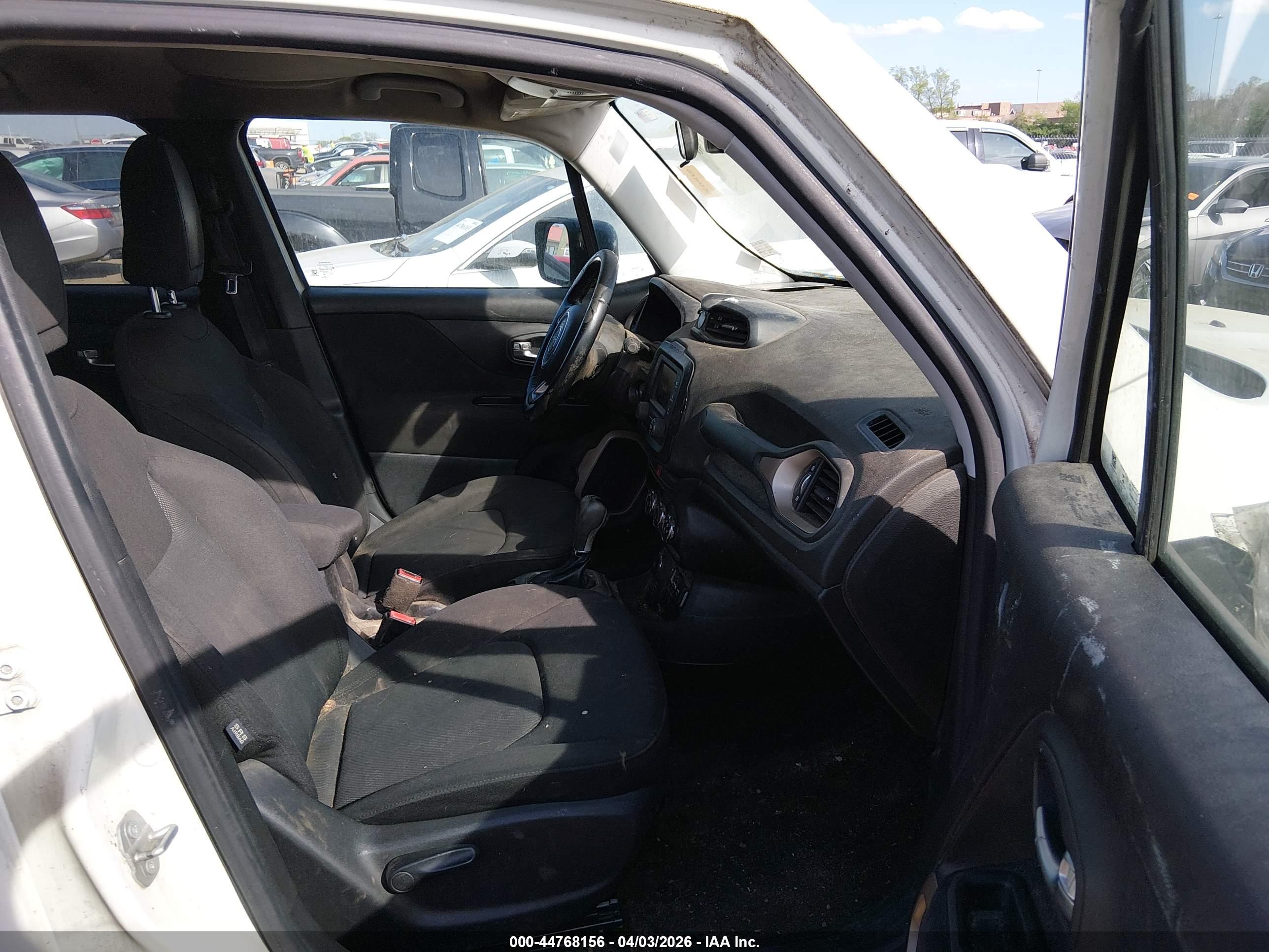JEEP RENEGADE image 5
