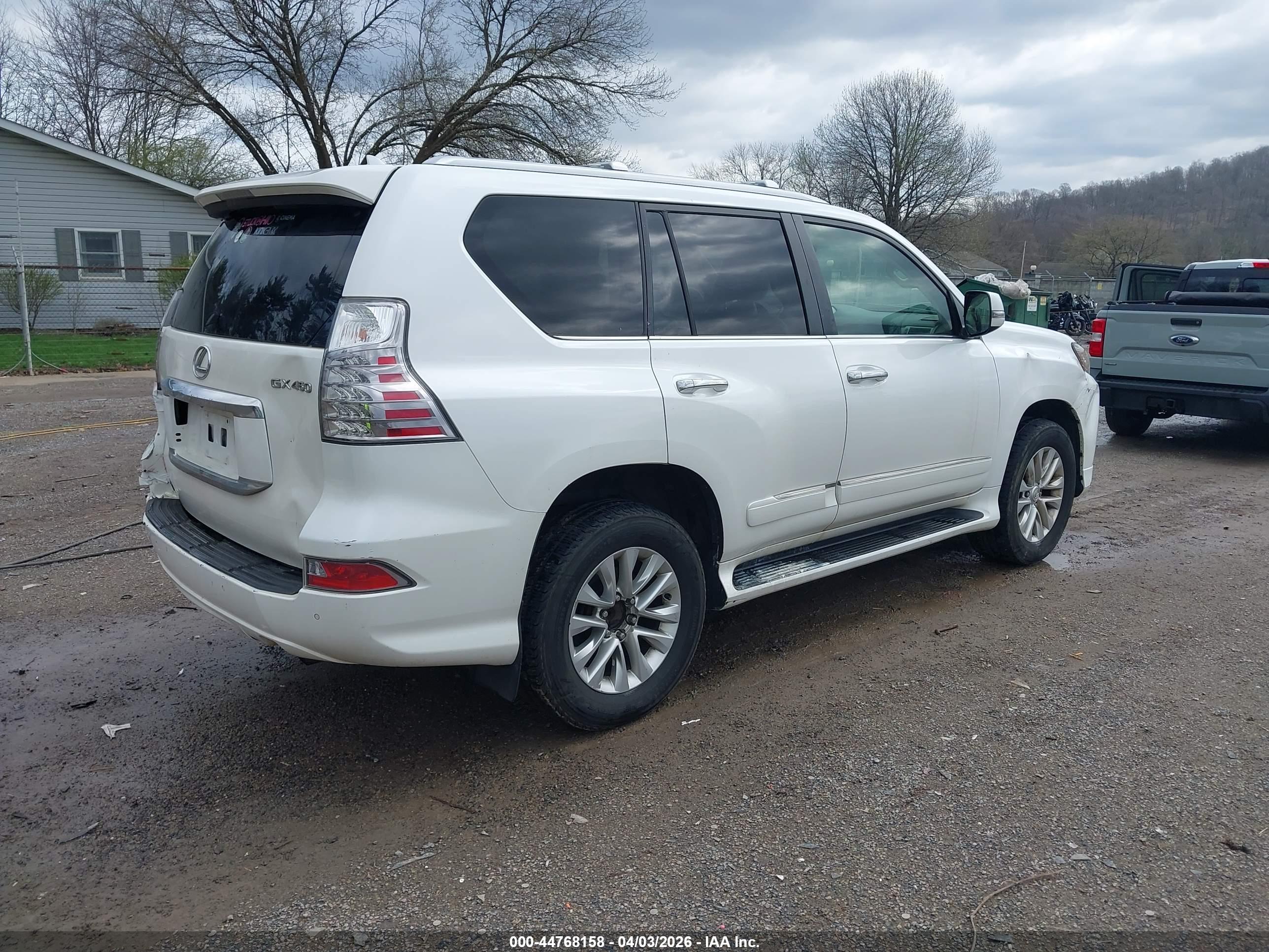 LEXUS GX image 4