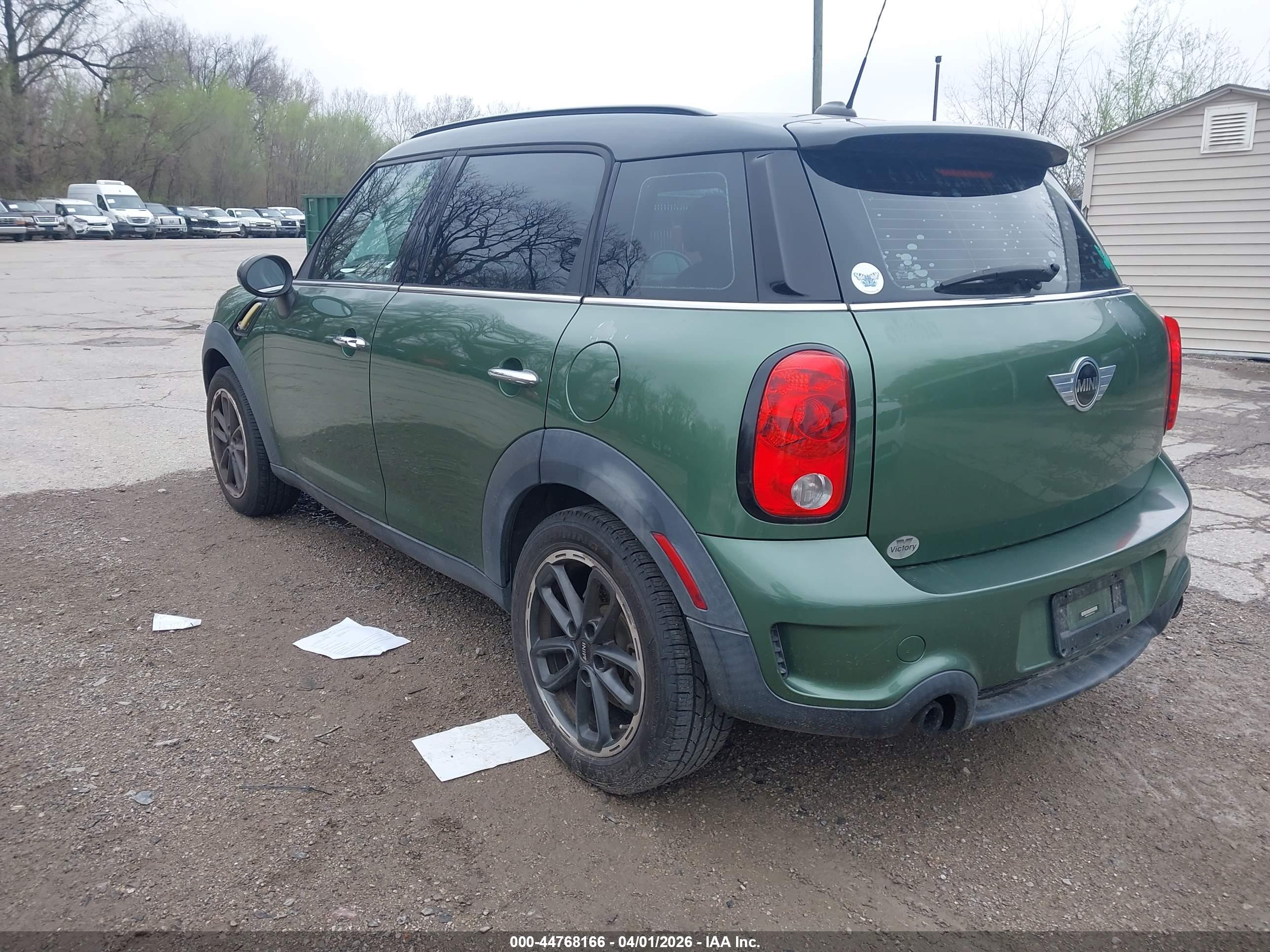 MINI COUNTRYMAN image 3