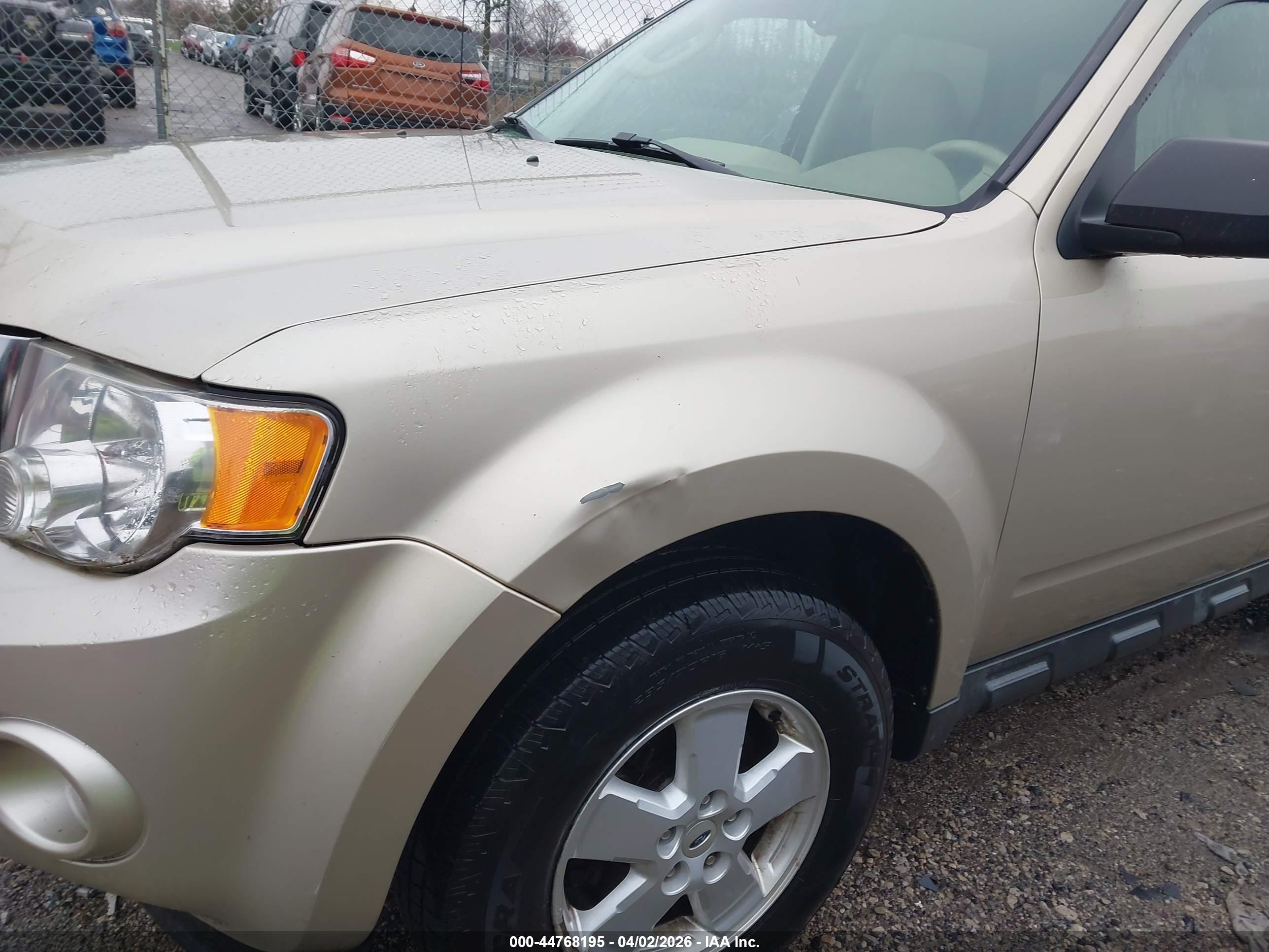 FORD ESCAPE image 6