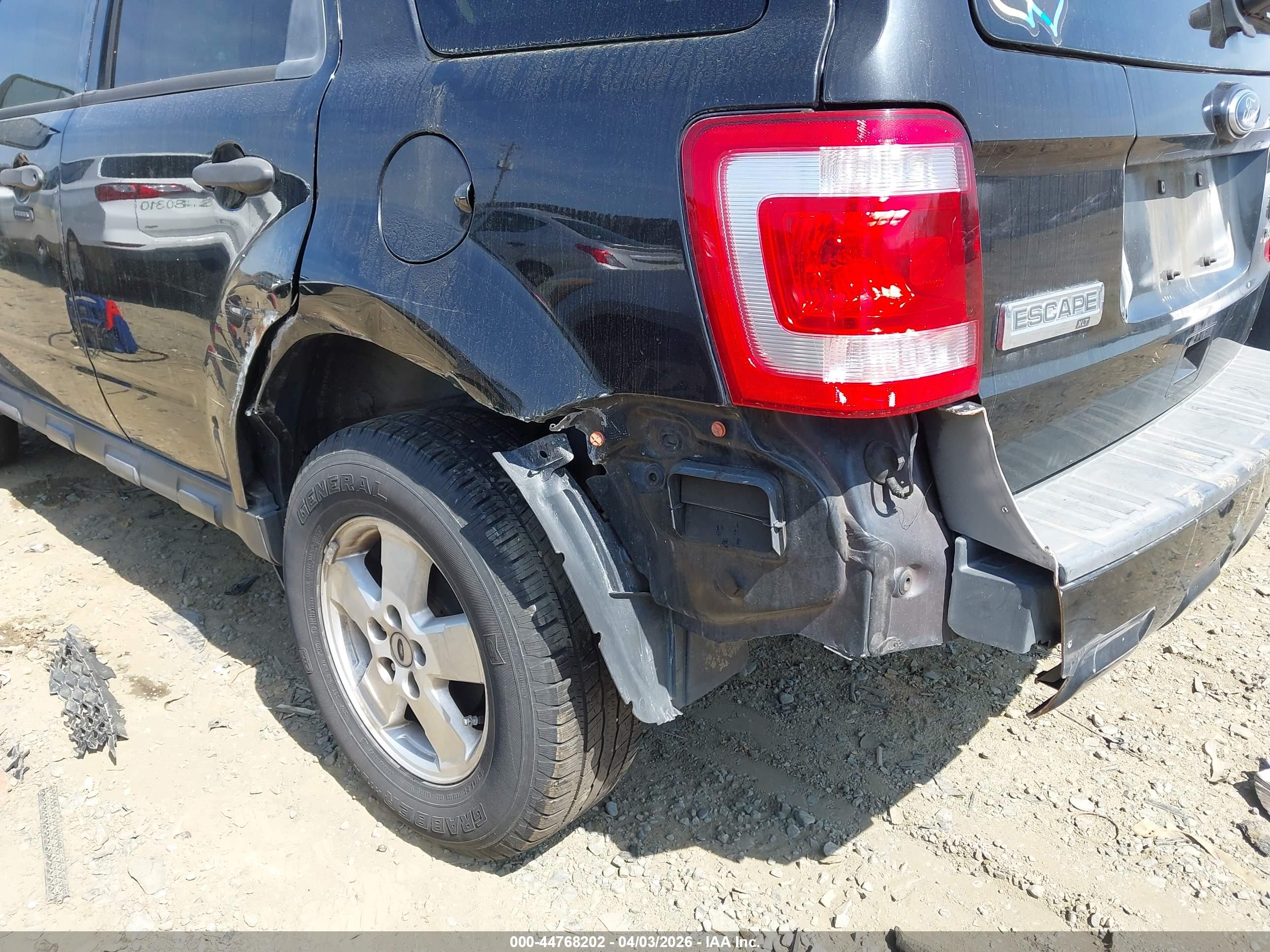 FORD ESCAPE image 6