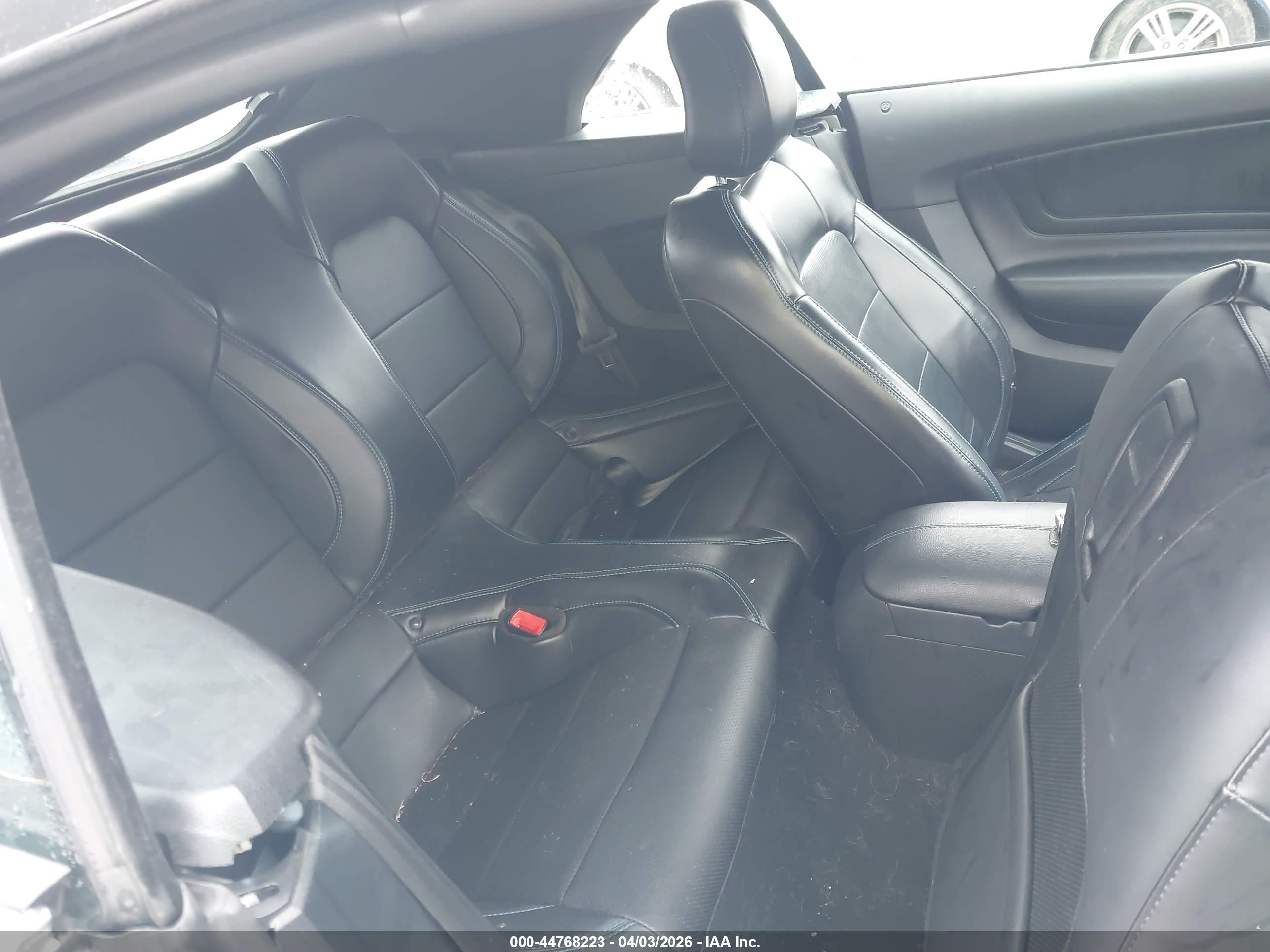 FORD MUSTANG image 8