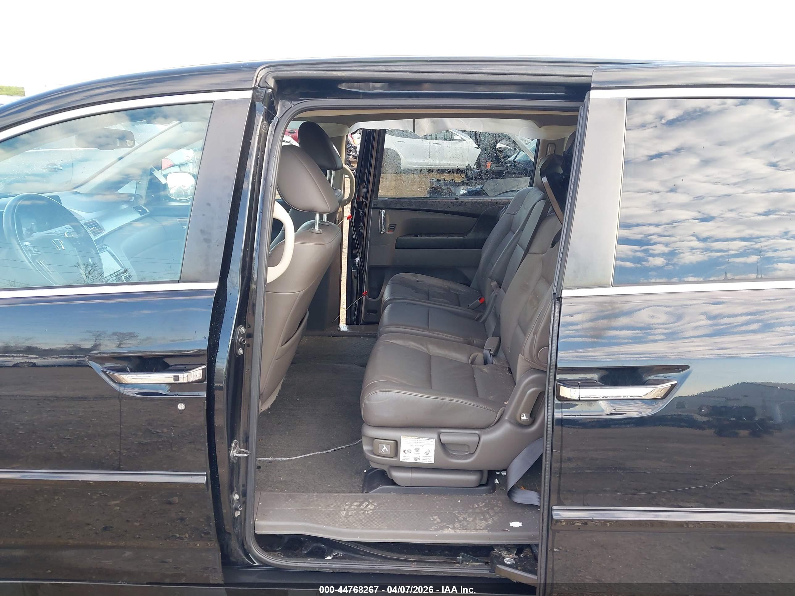 HONDA ODYSSEY image 8