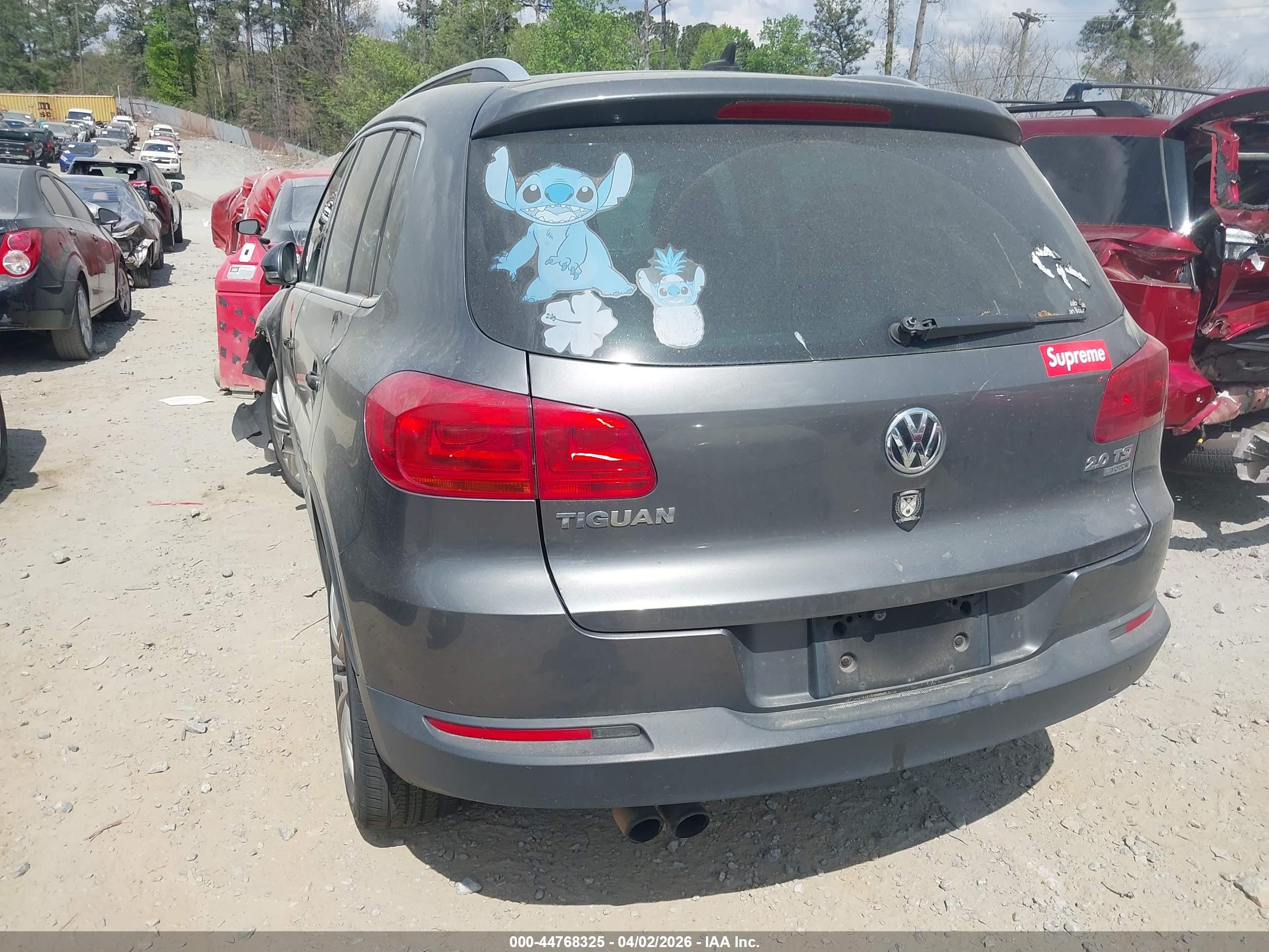 VOLKSWAGEN TIGUAN image 3