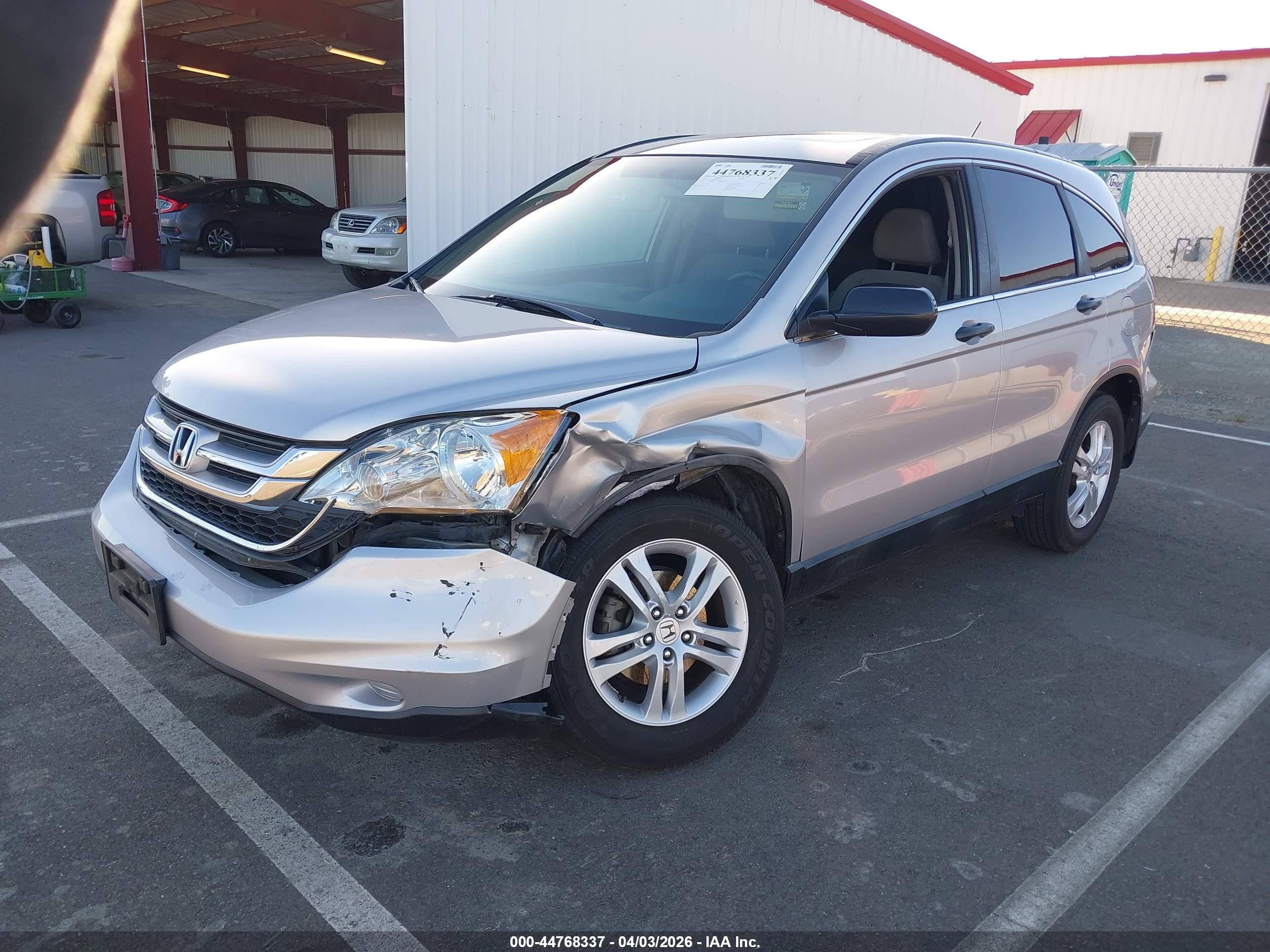 HONDA CR-V image 2