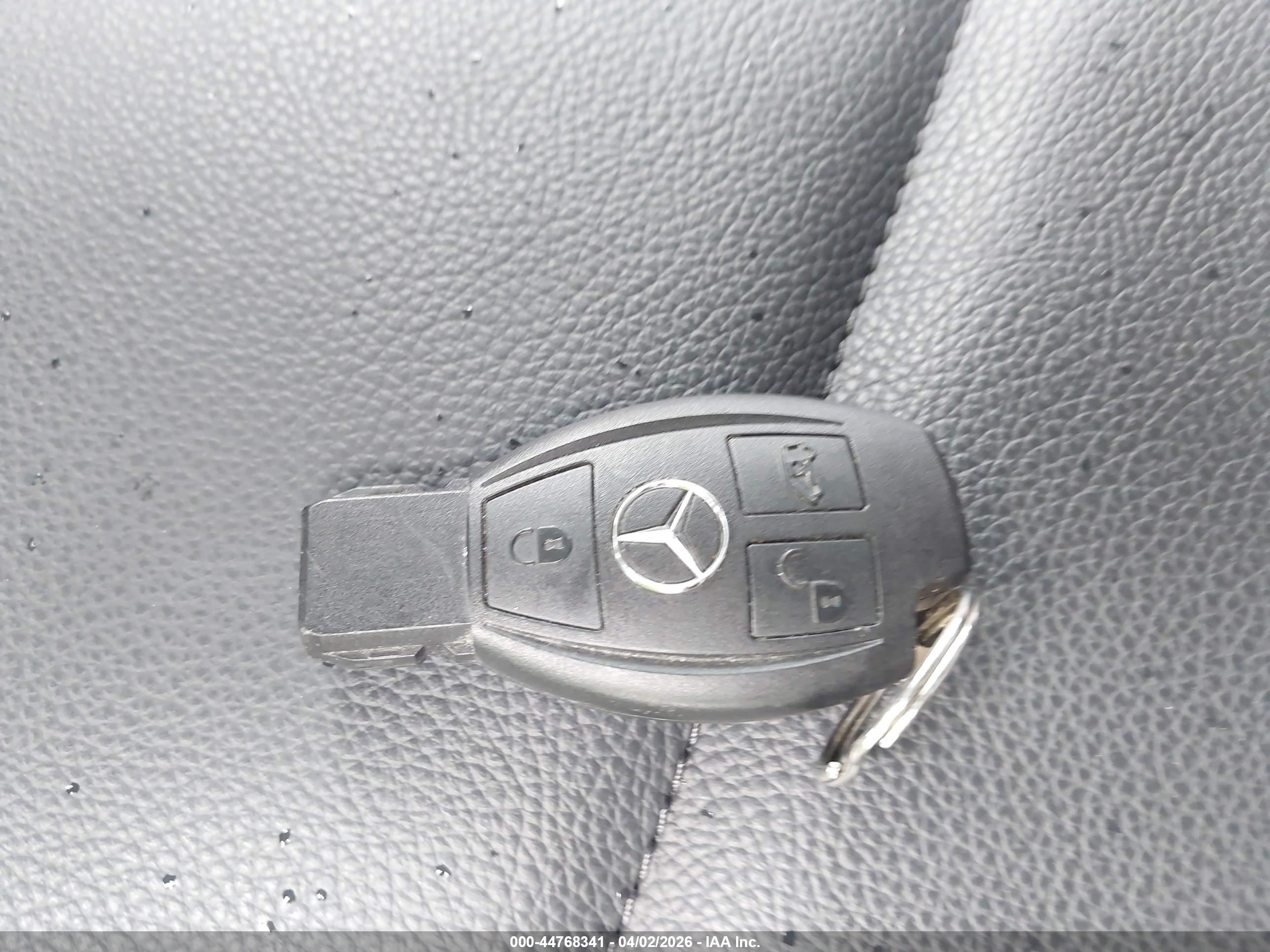 MERCEDES-BENZ METRIS image 11