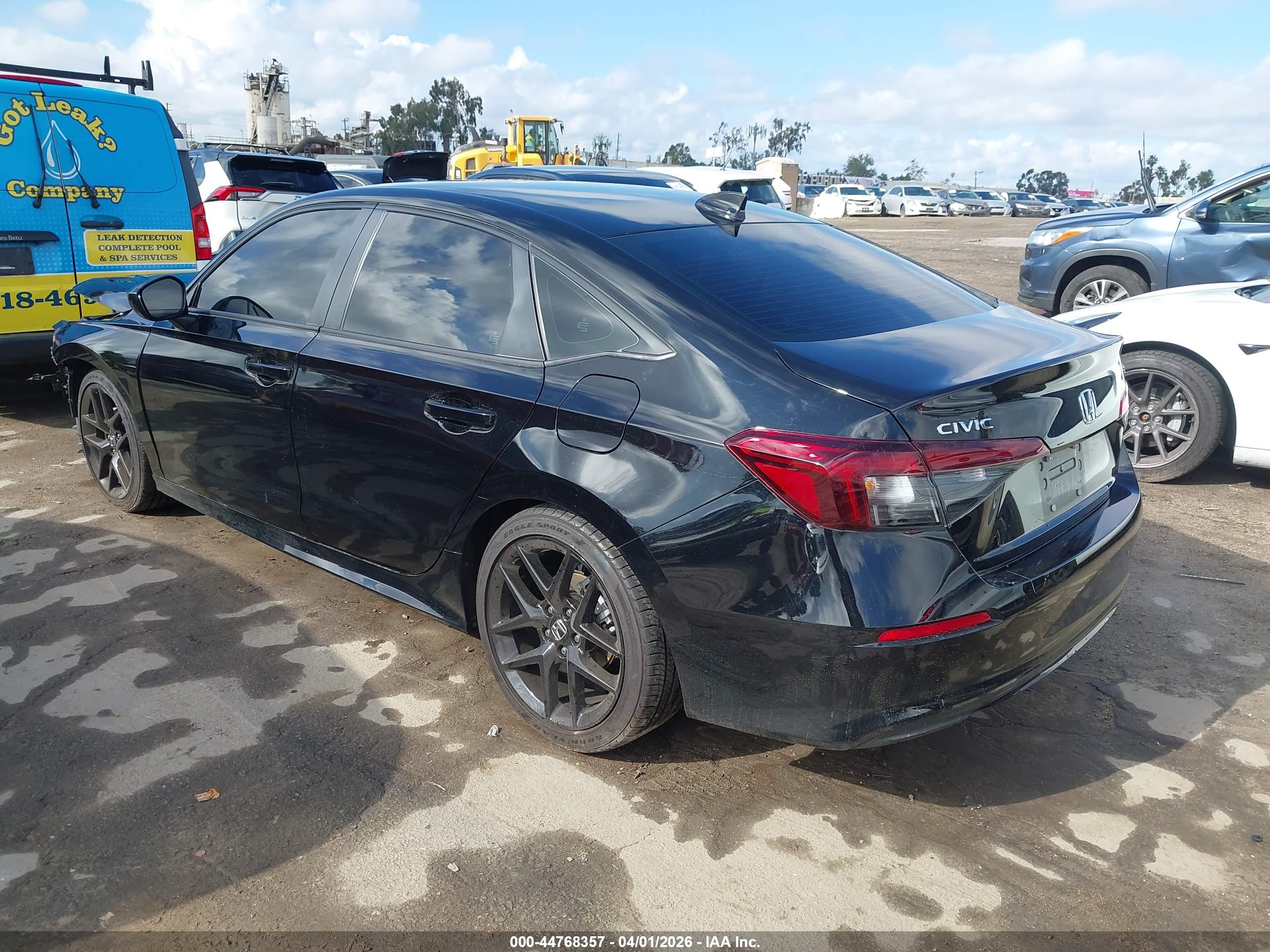 HONDA CIVIC image 3