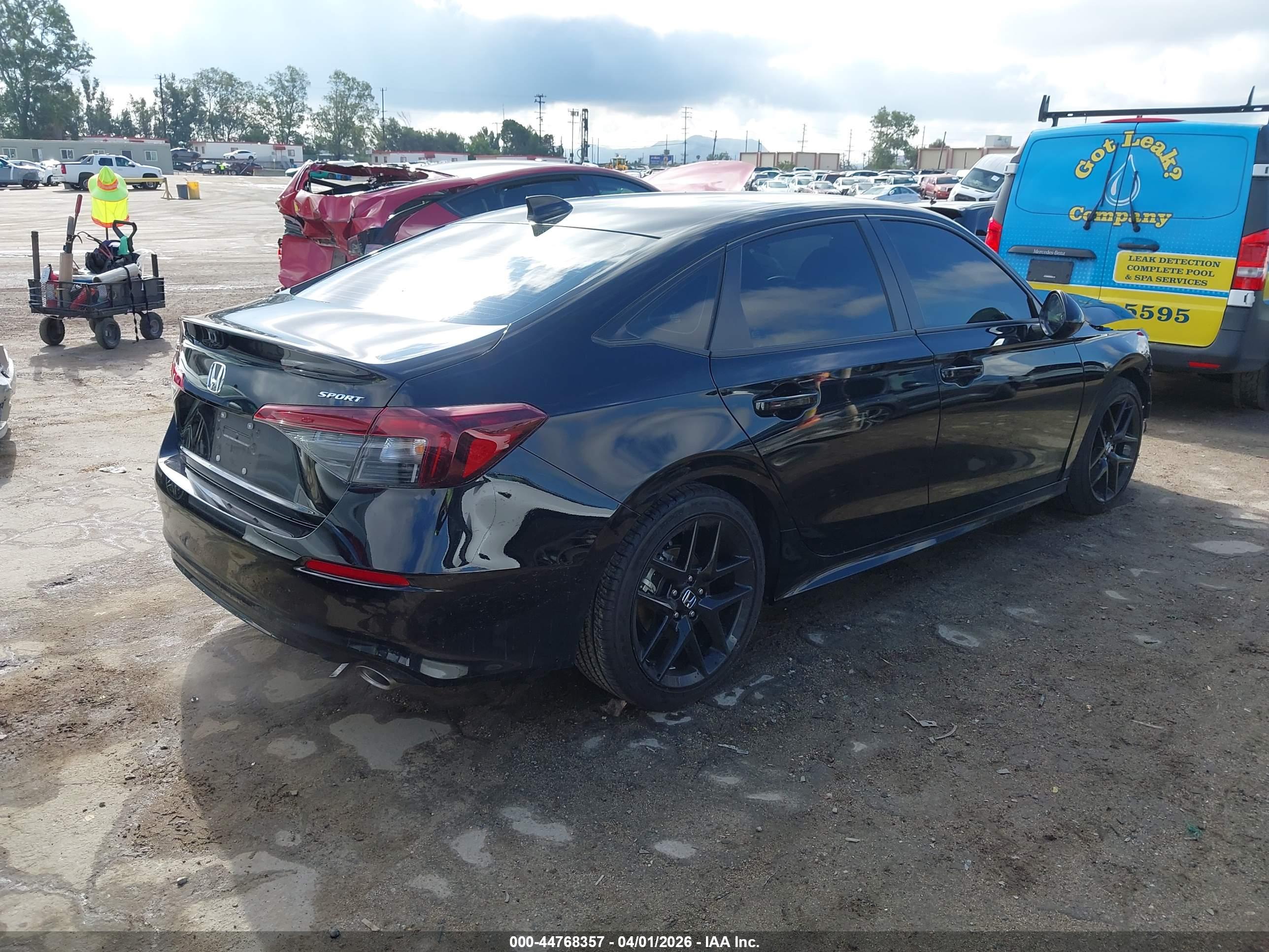 HONDA CIVIC image 4