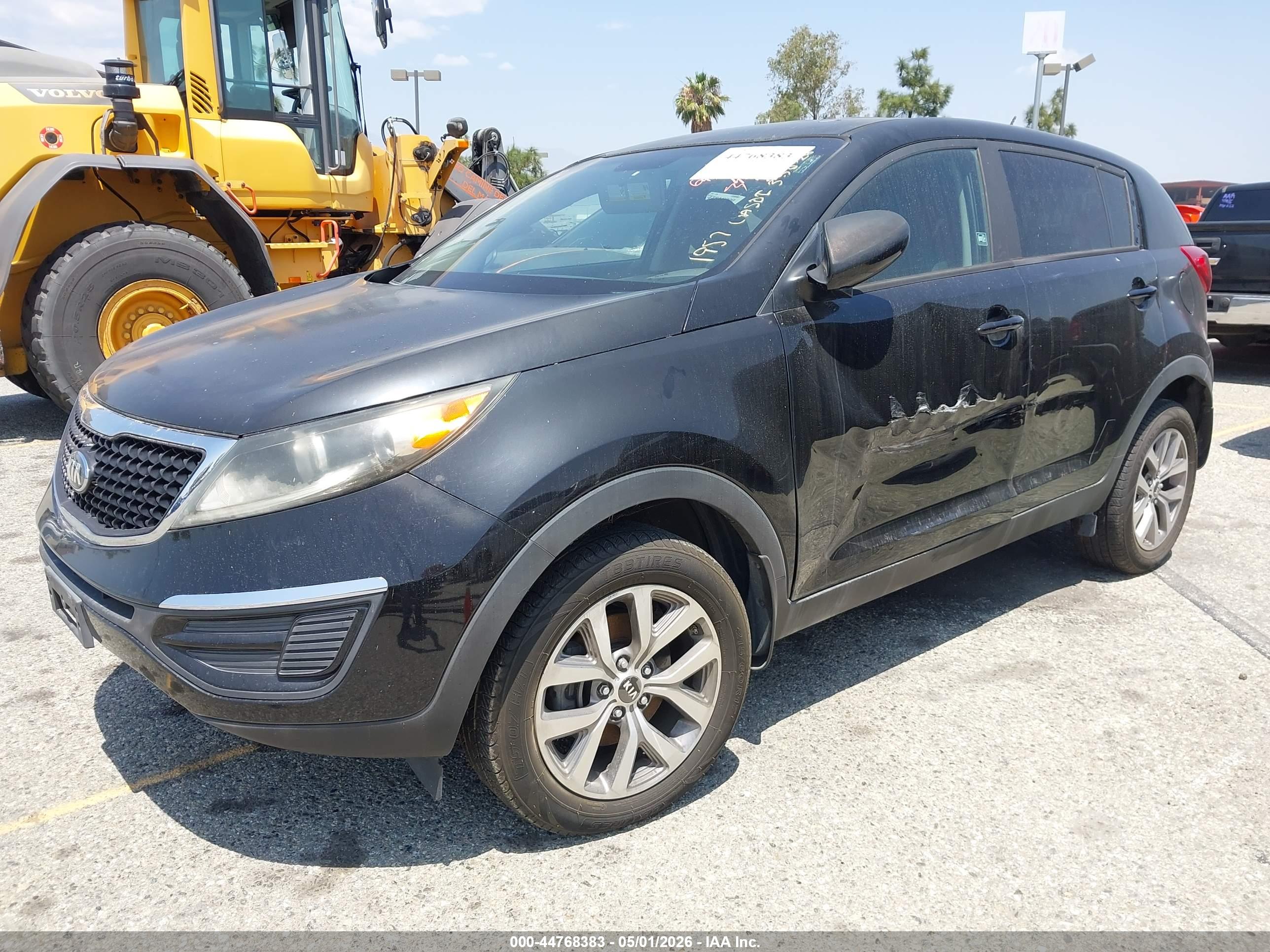 KIA SPORTAGE image 2
