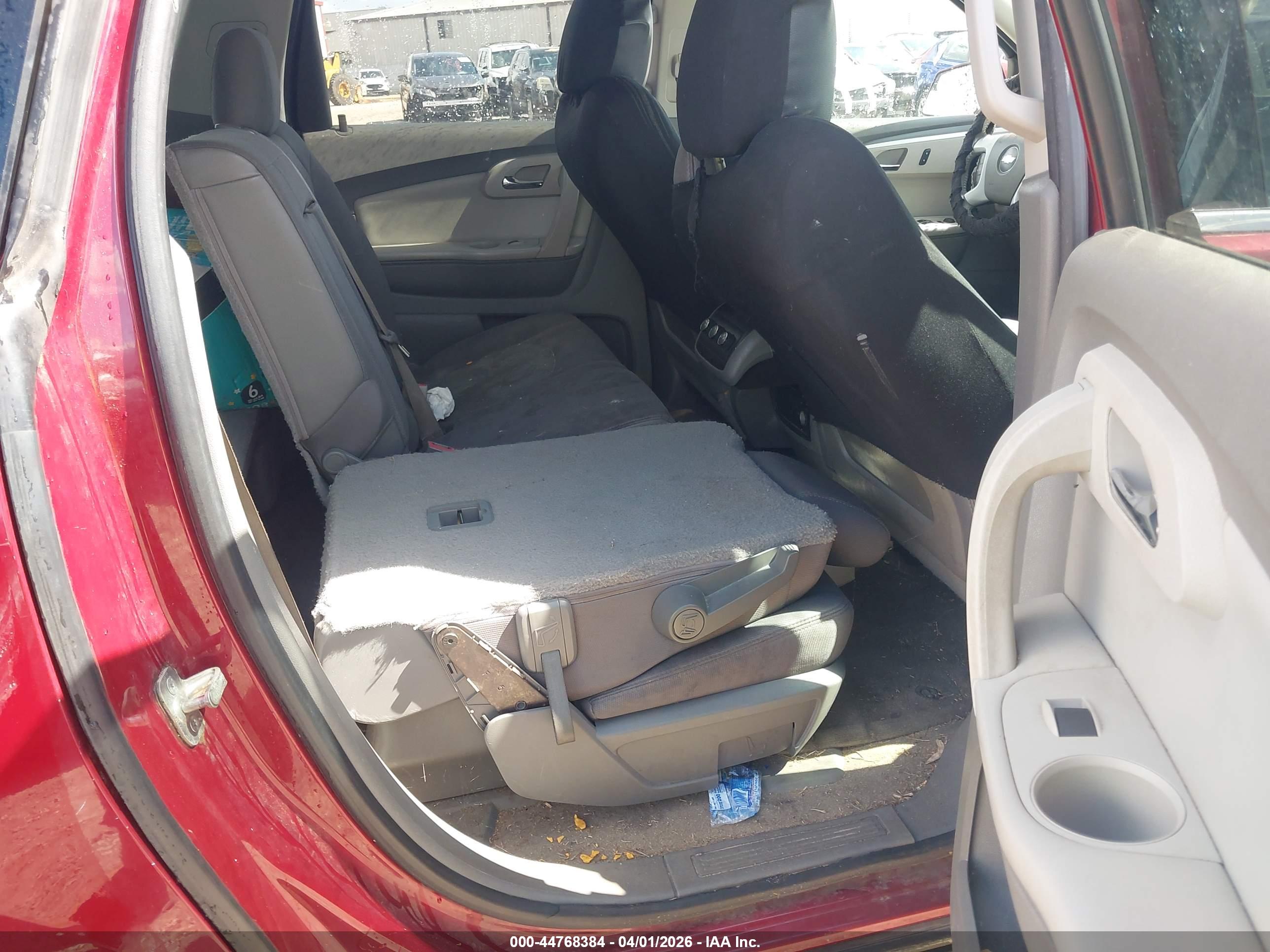 CHEVROLET TRAVERSE image 8