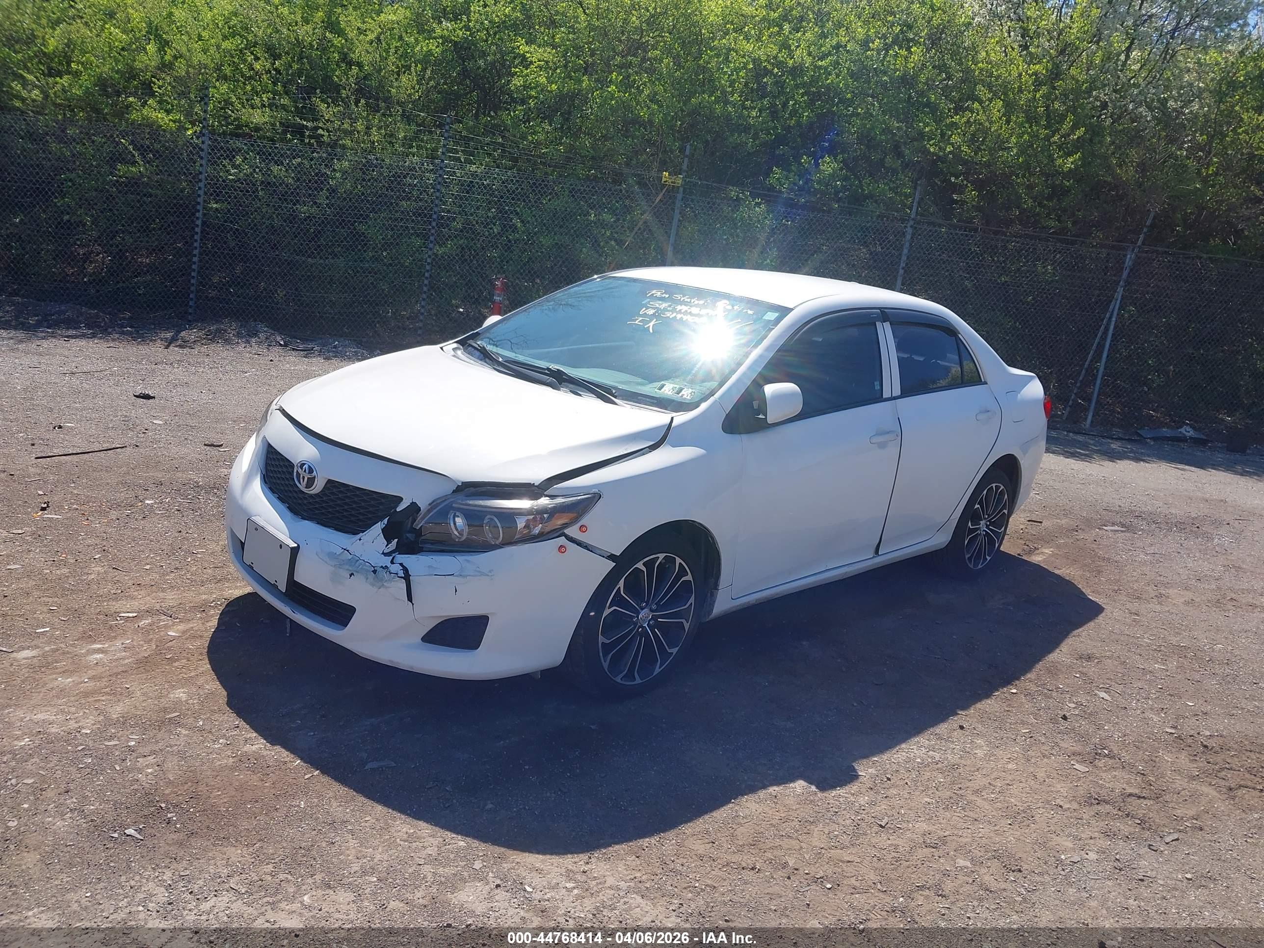 TOYOTA COROLLA image 2