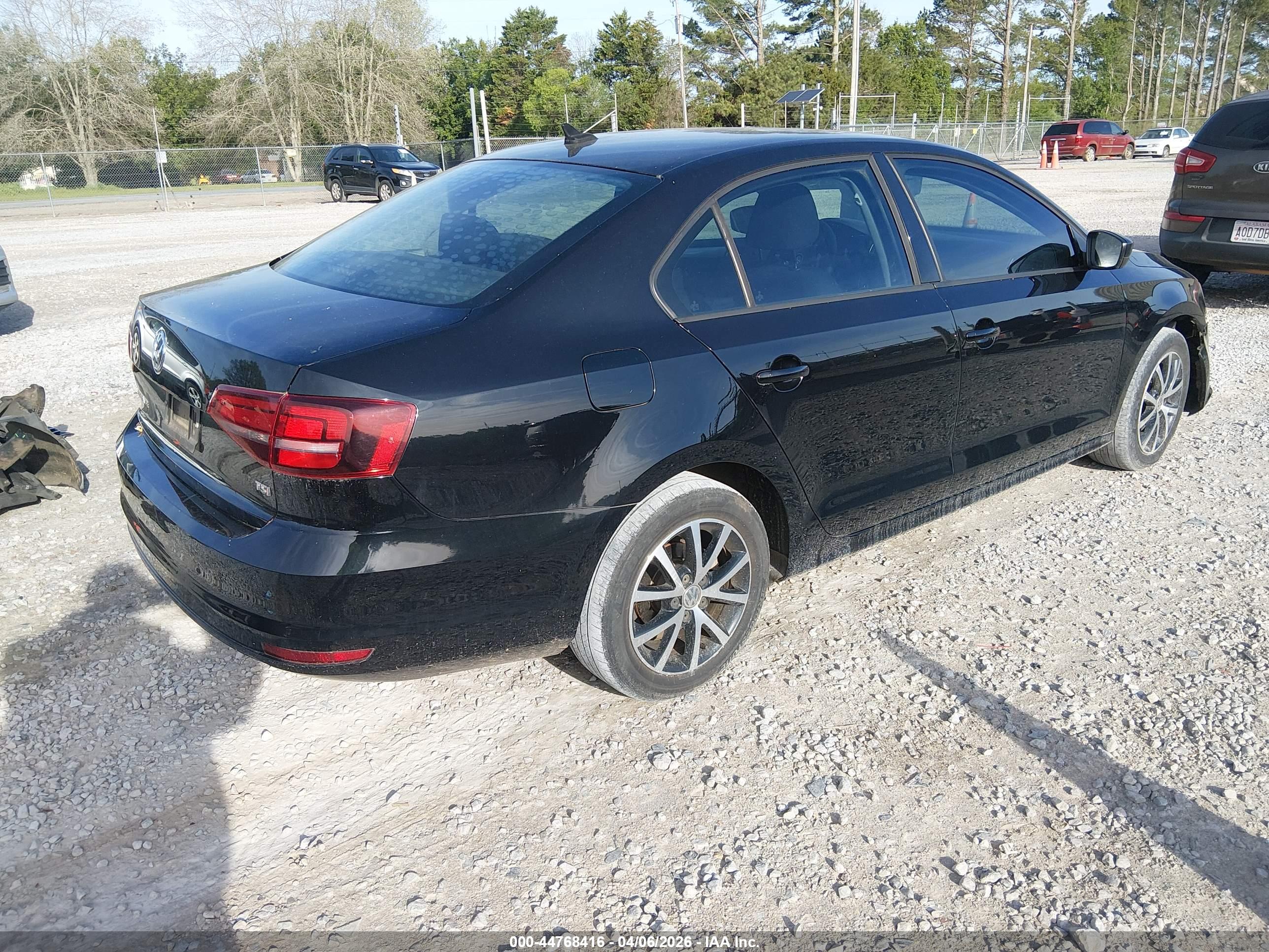 VOLKSWAGEN JETTA image 4