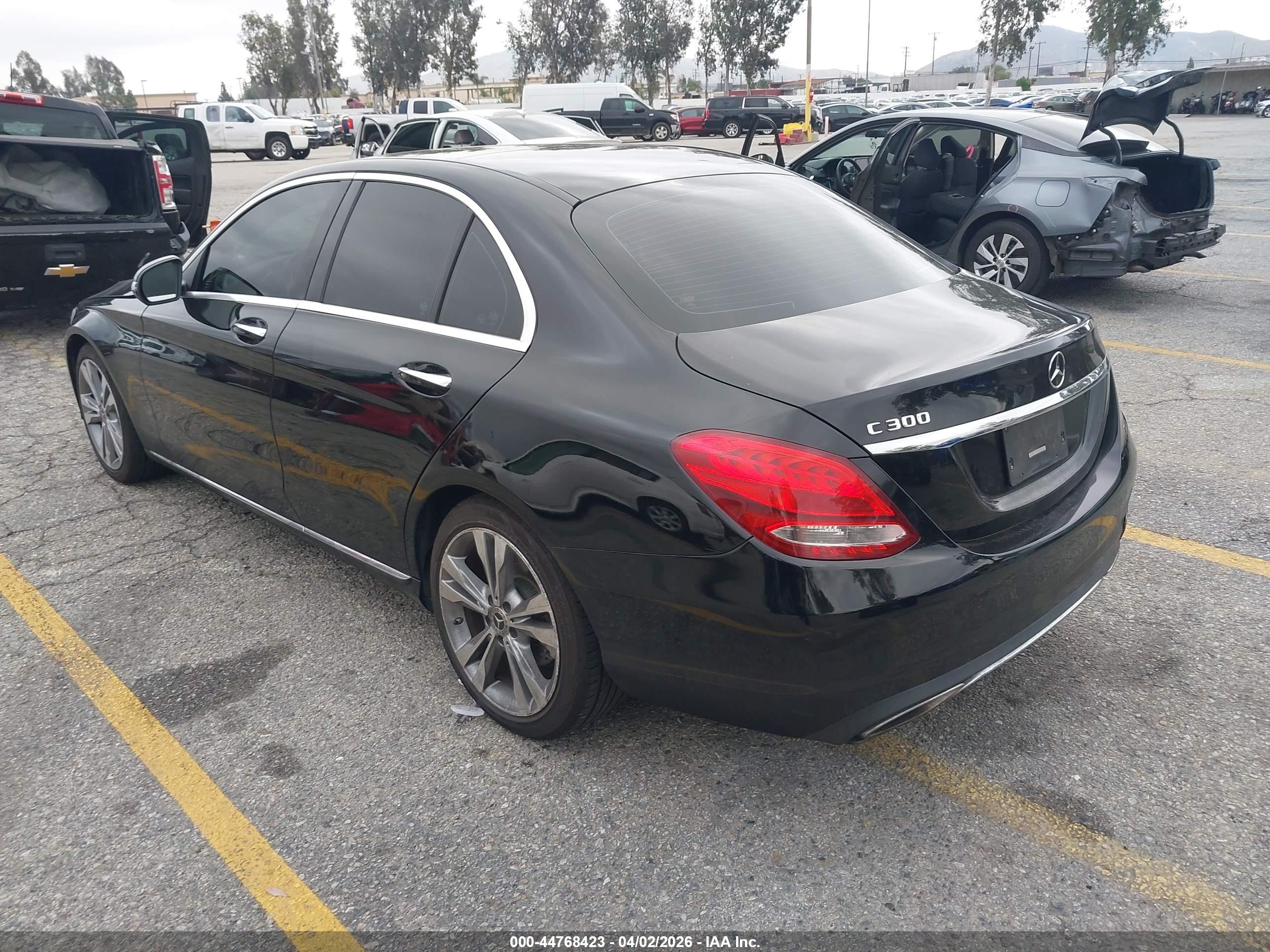 MERCEDES-BENZ C image 3