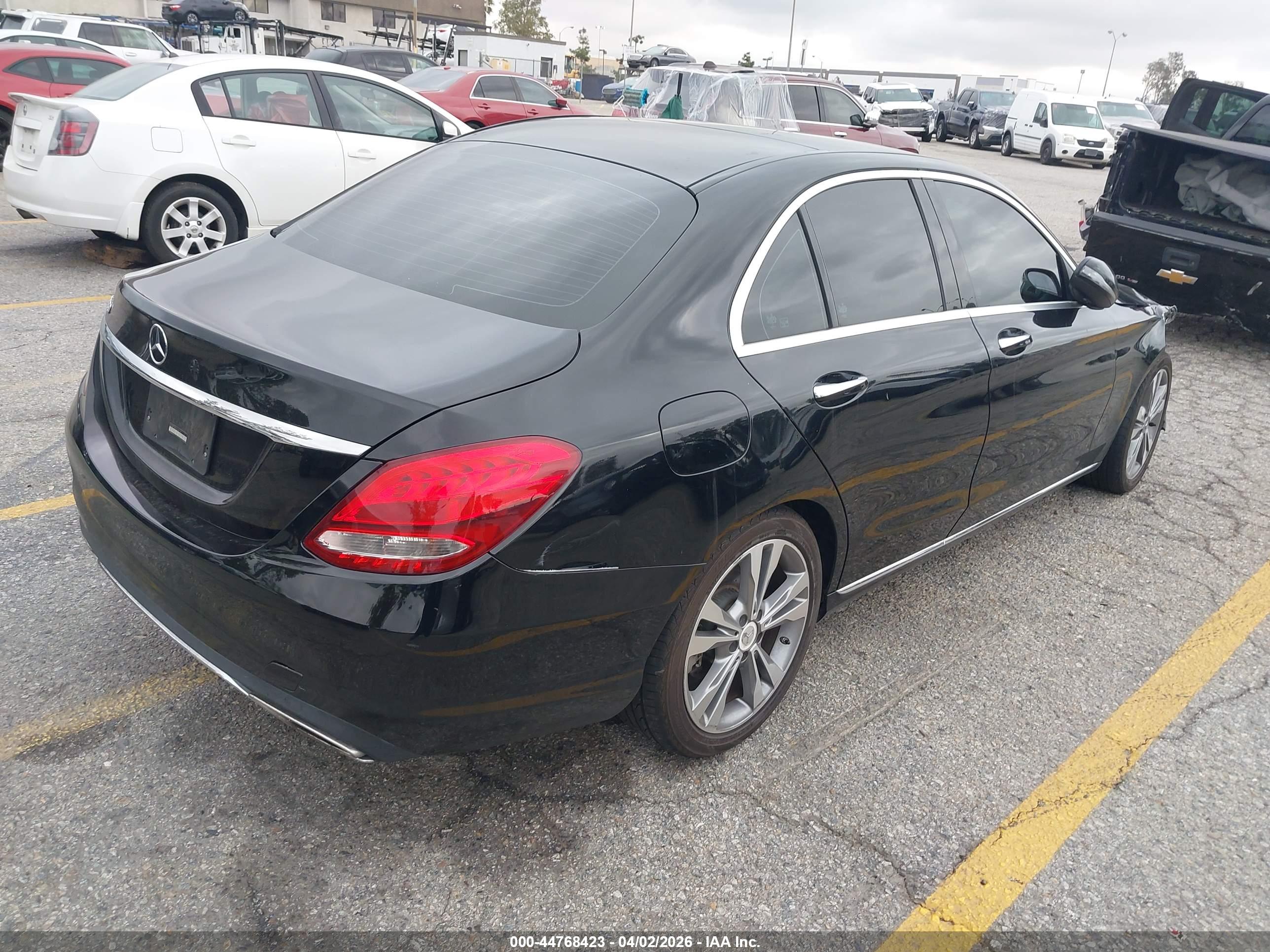 MERCEDES-BENZ C image 4