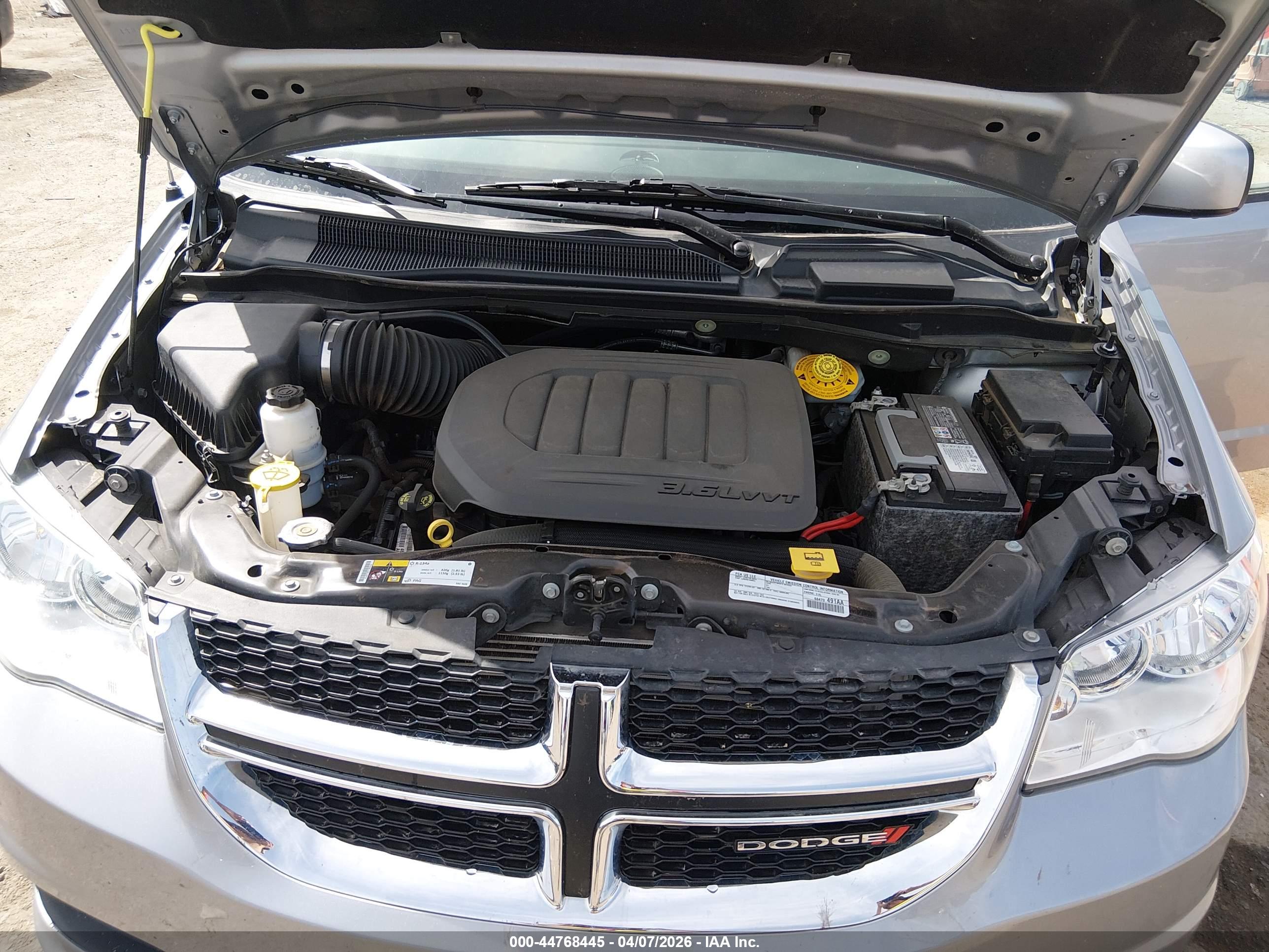 DODGE GRAND image 10