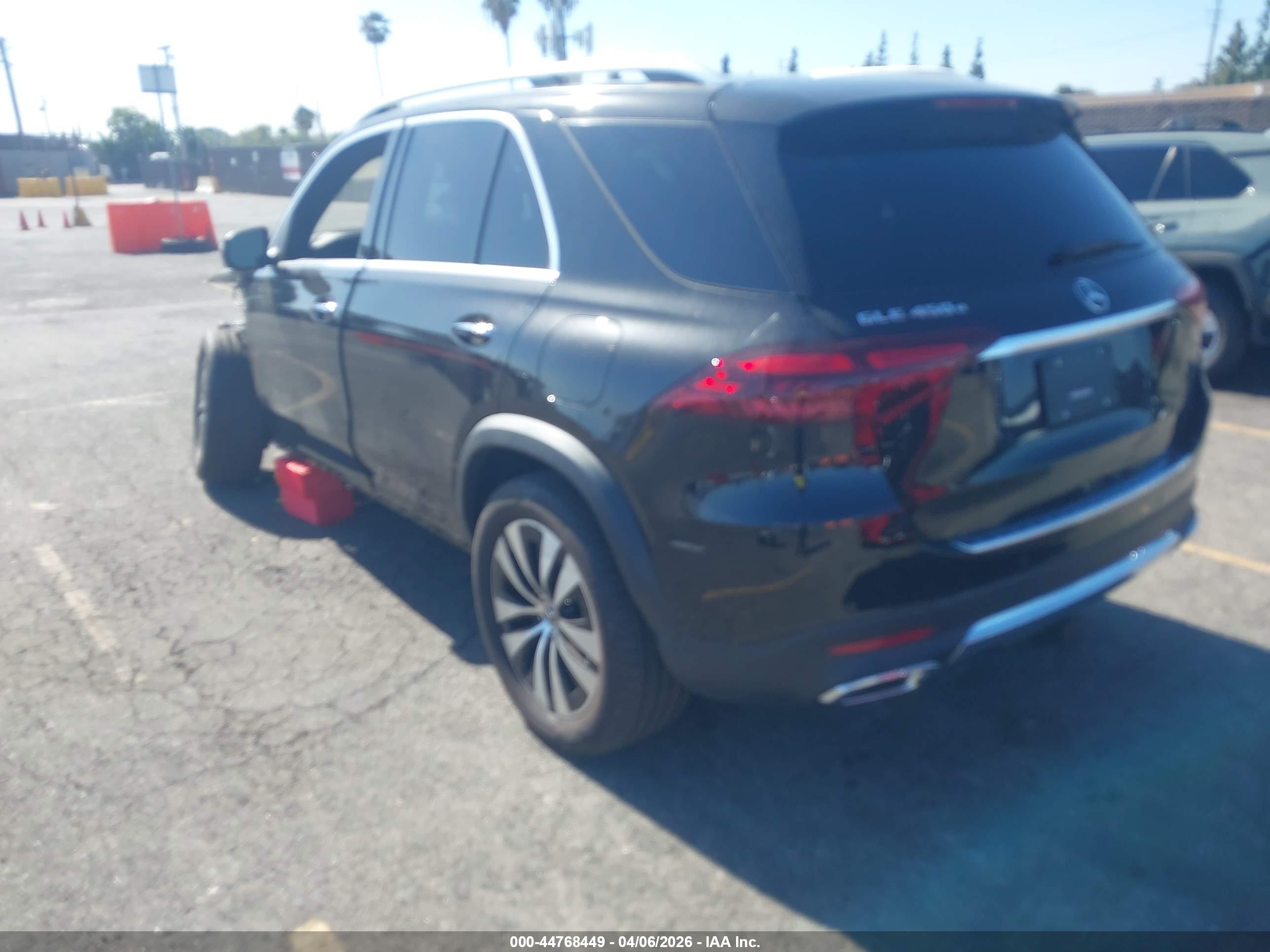 MERCEDES-BENZ GLE image 3