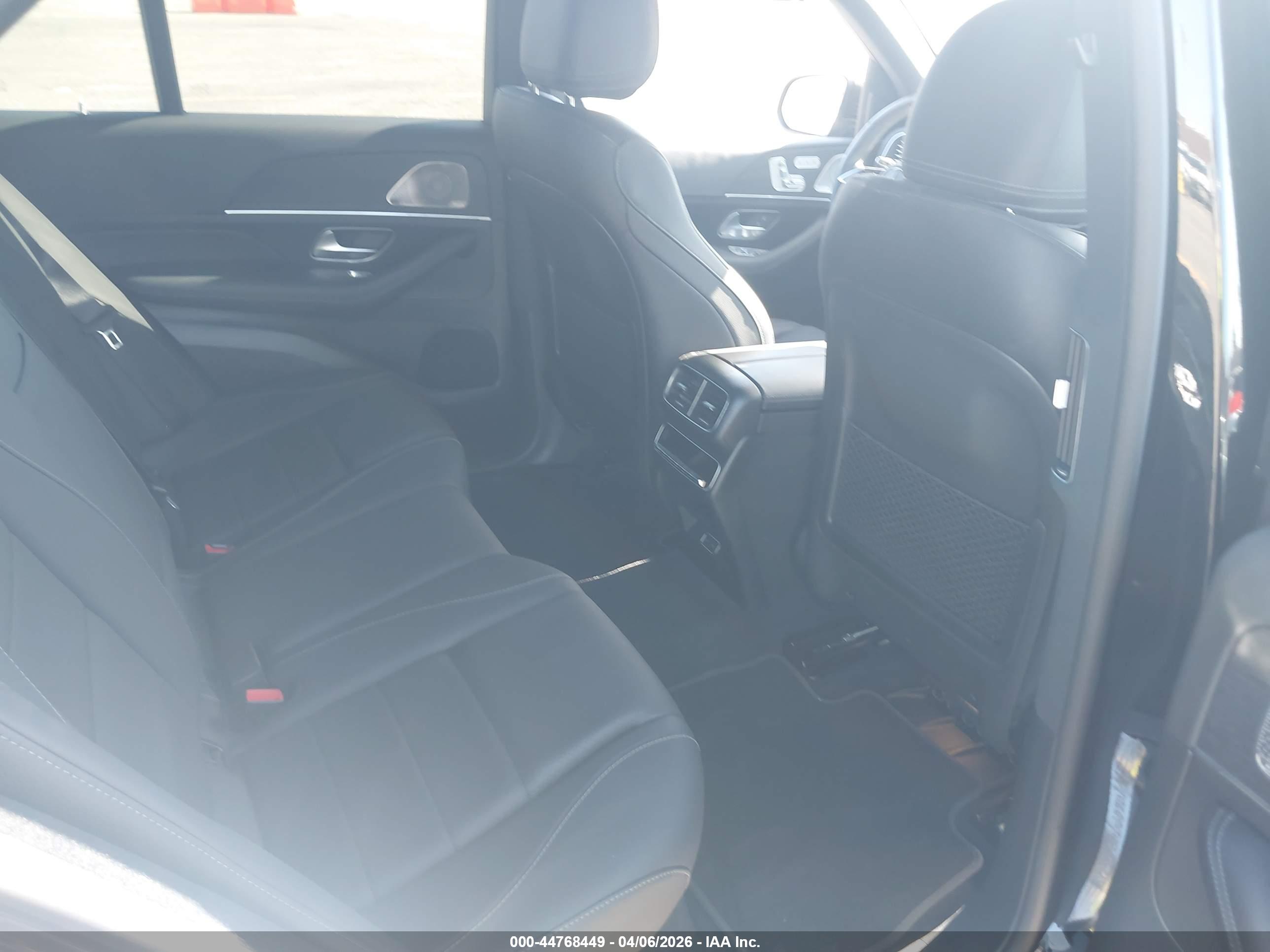 MERCEDES-BENZ GLE image 8