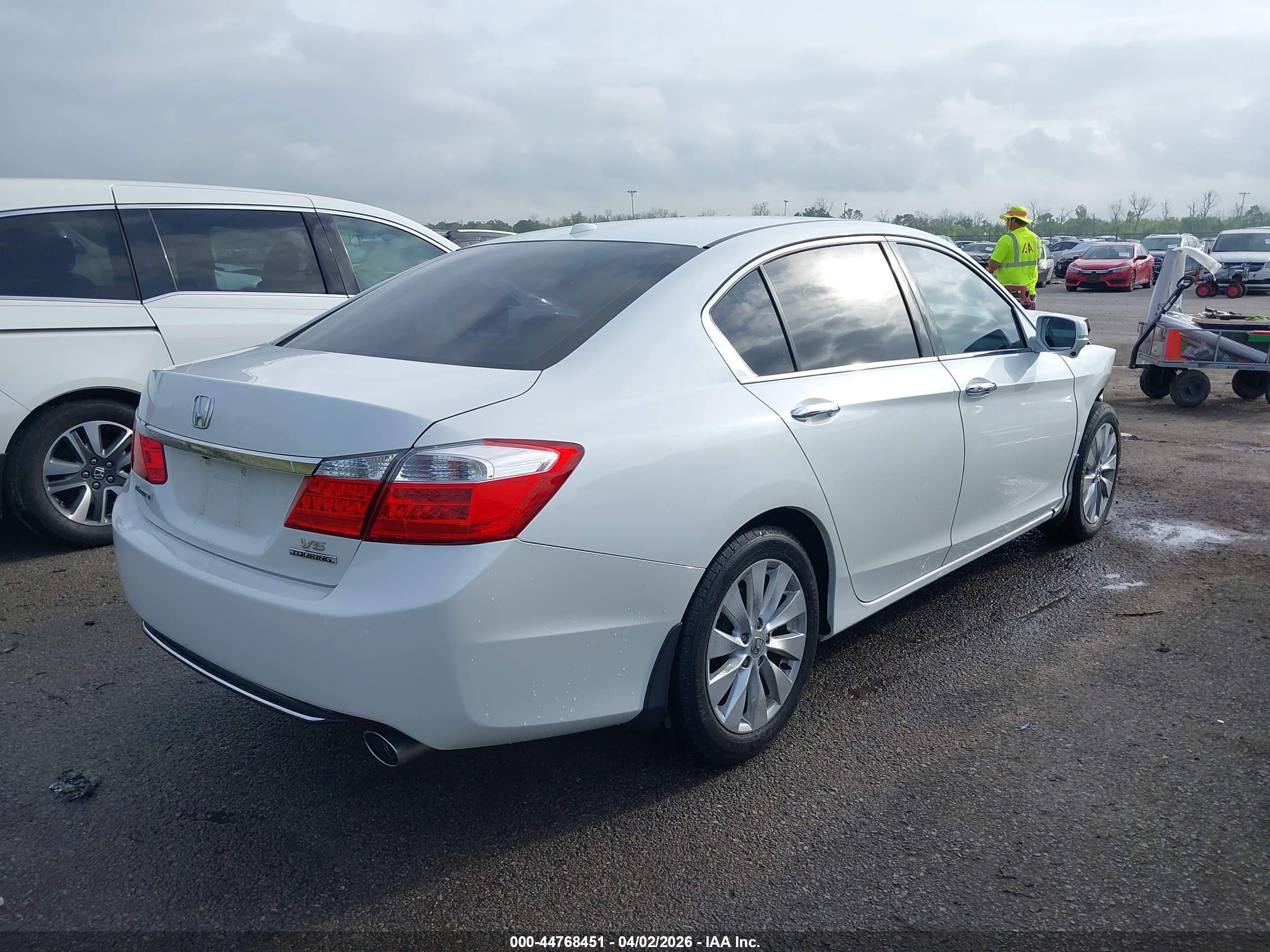 HONDA ACCORD image 4