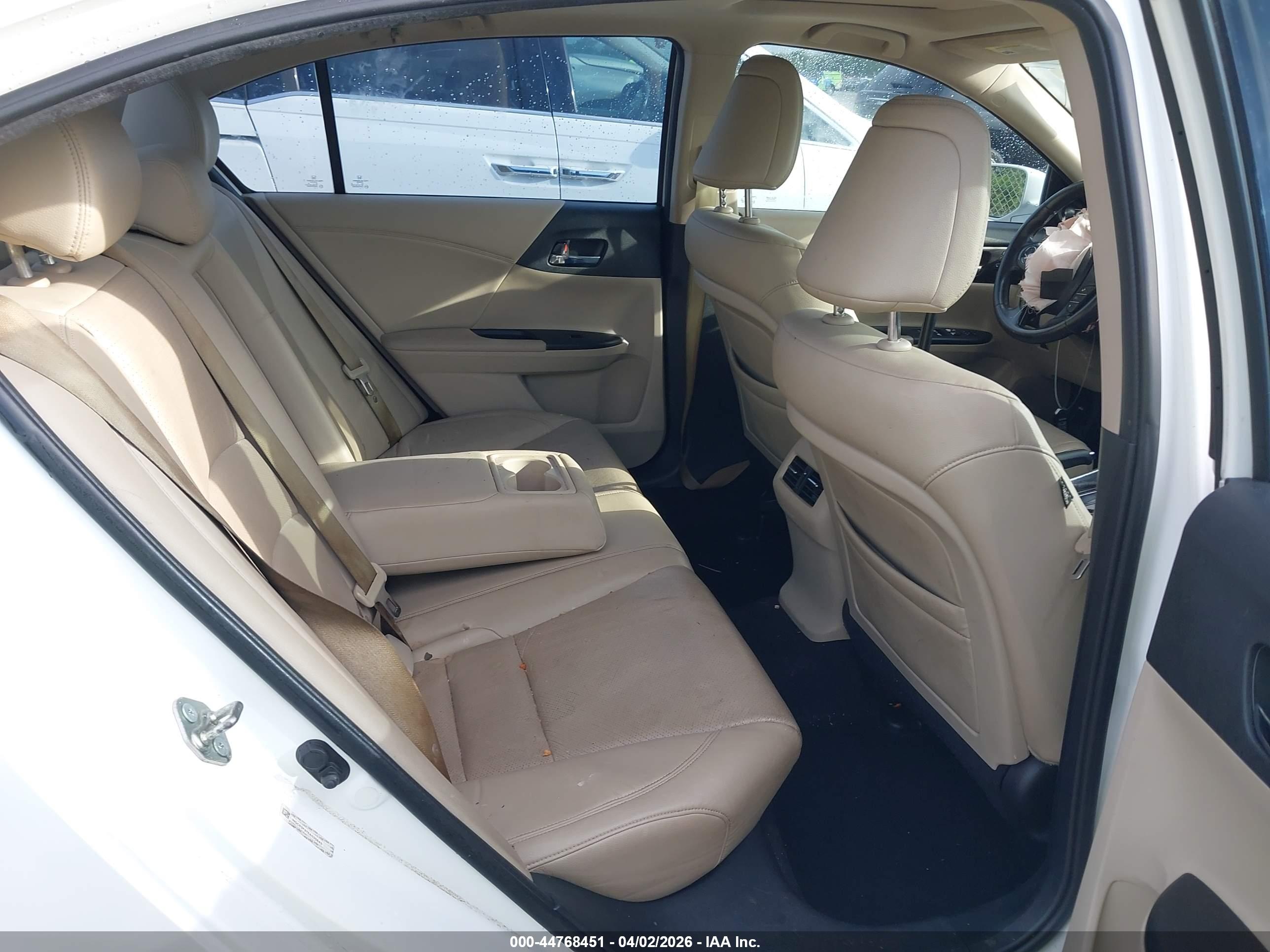 HONDA ACCORD image 8