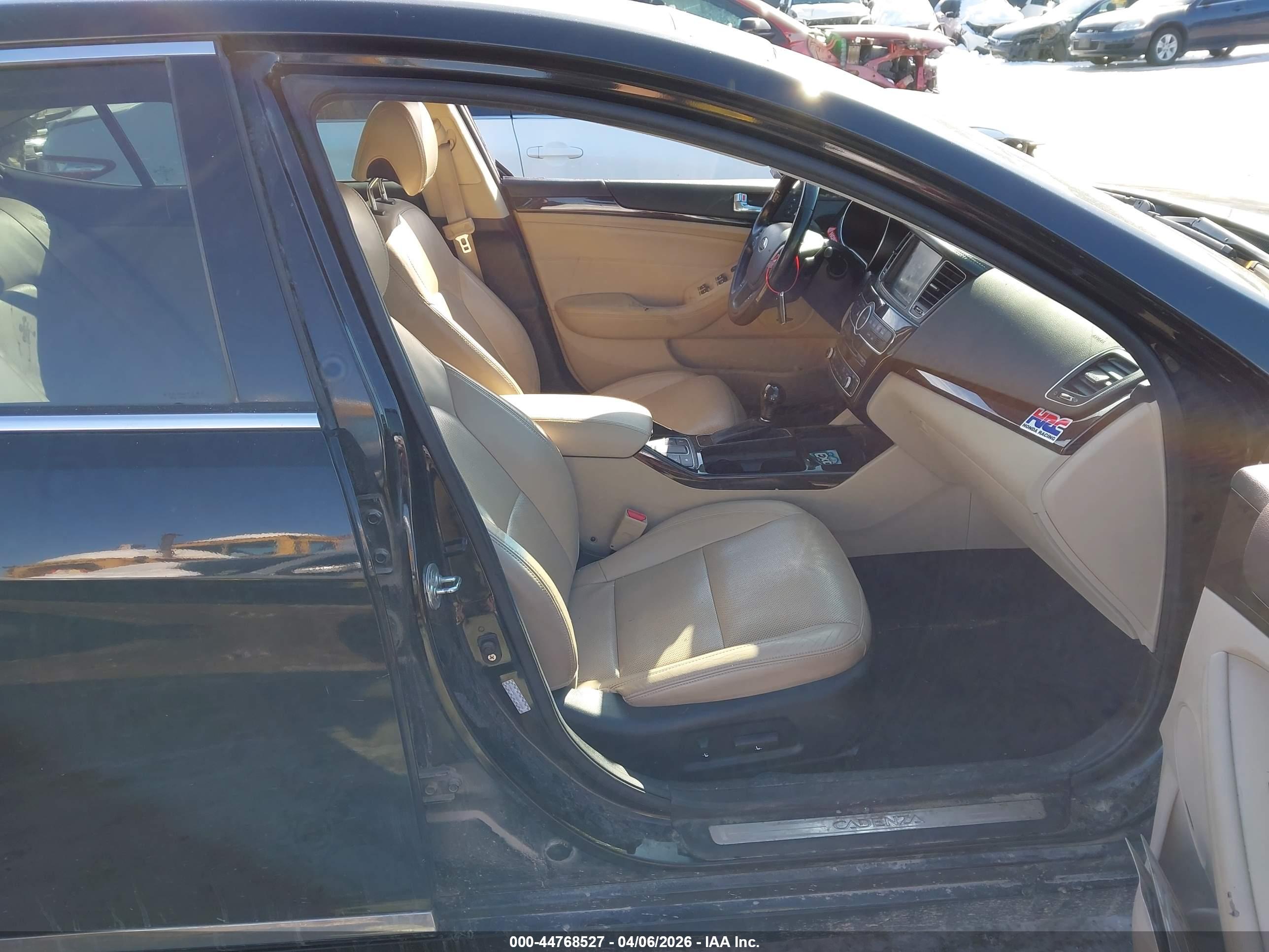 KIA CADENZA image 5