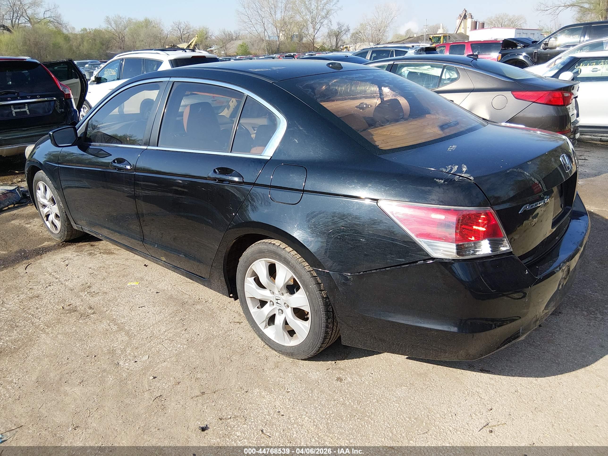 HONDA ACCORD image 3