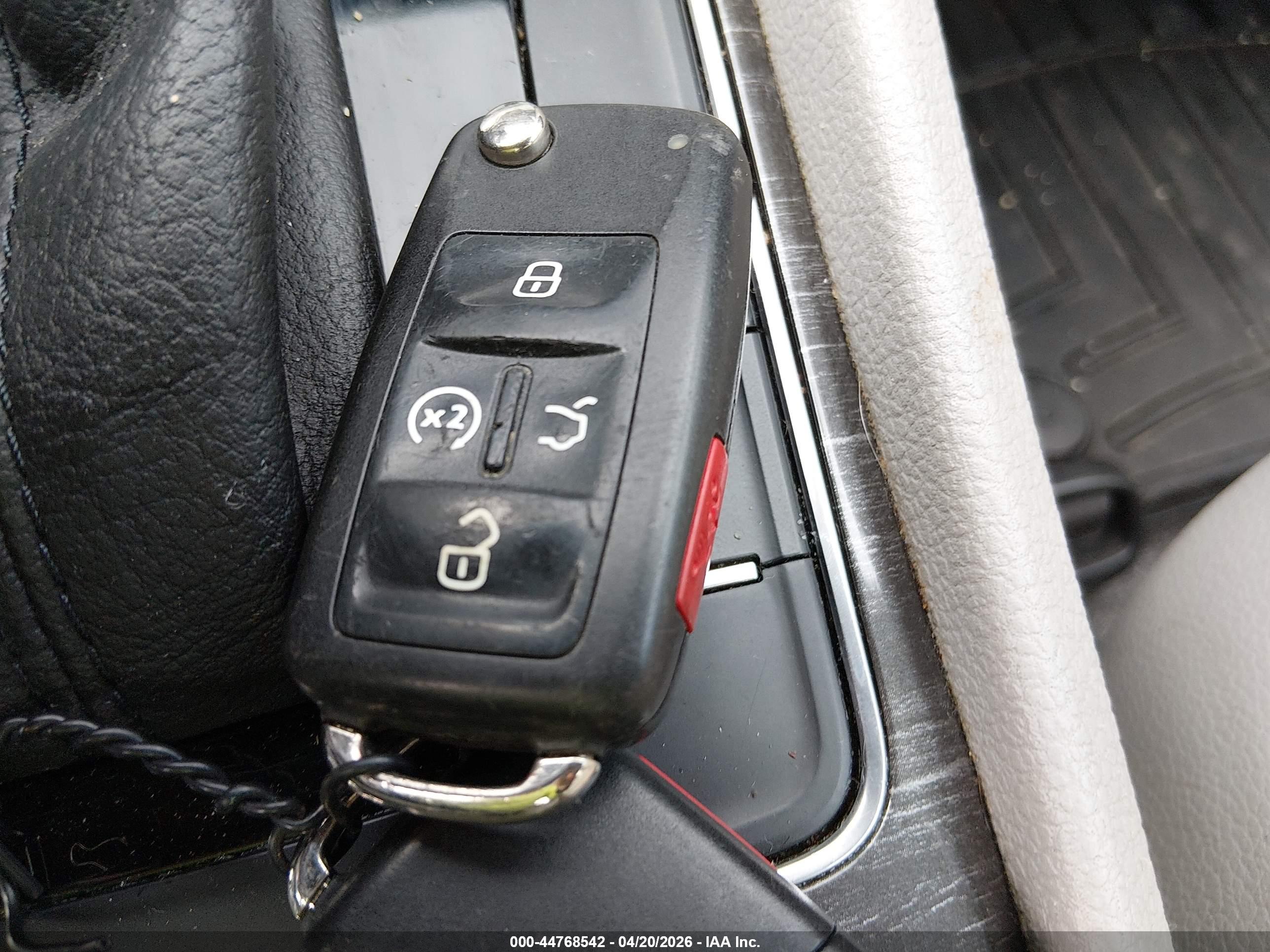 VOLKSWAGEN PASSAT image 11