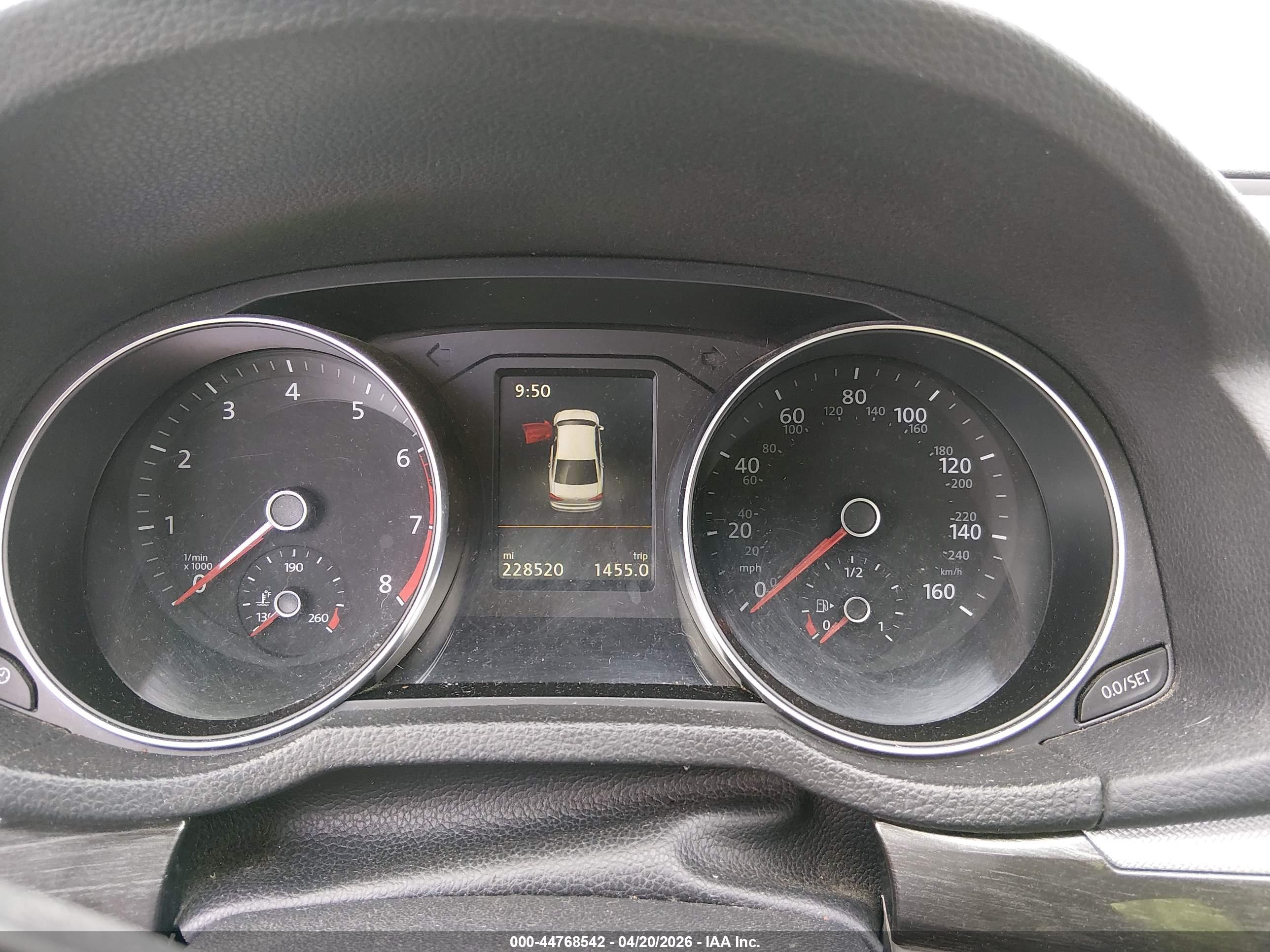 VOLKSWAGEN PASSAT image 7