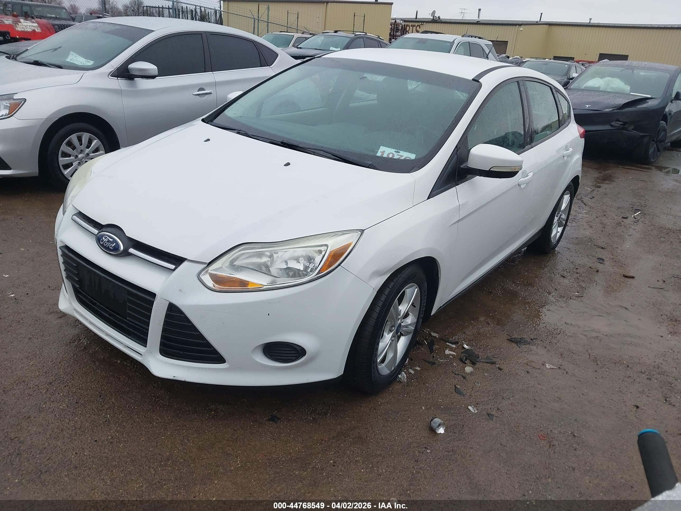 FORD FOCUS image 2