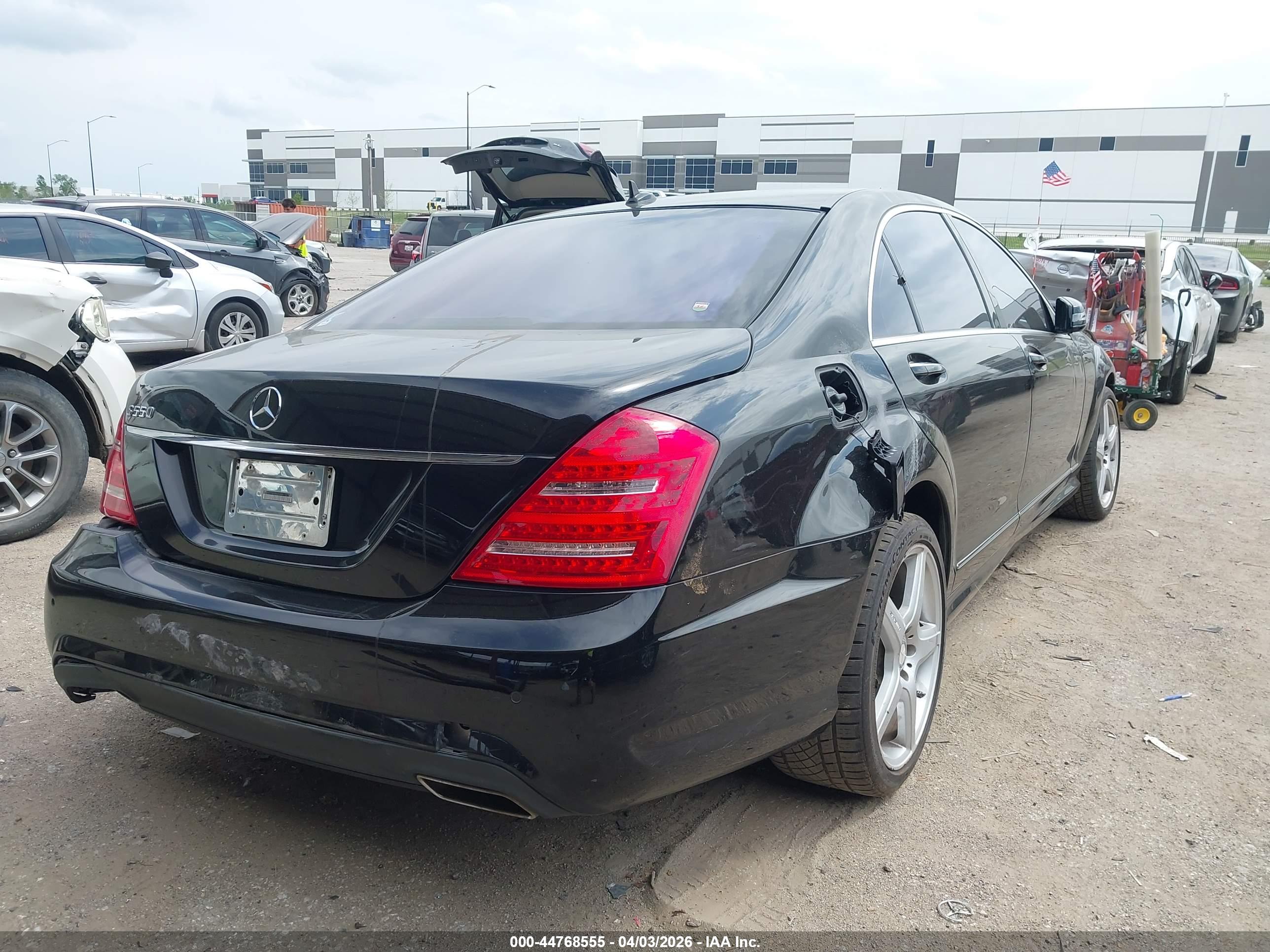 MERCEDES-BENZ S image 4