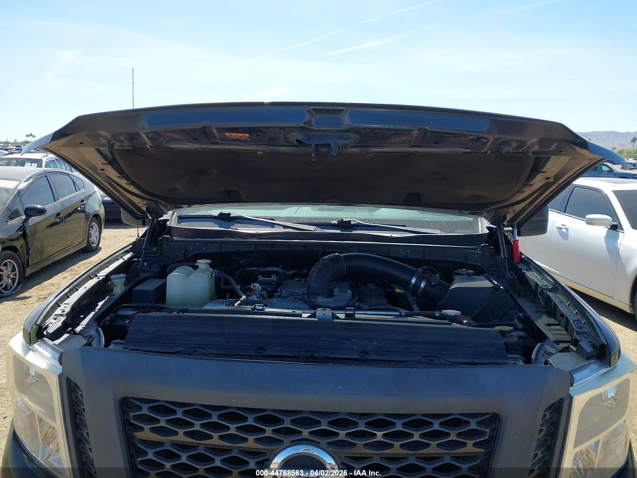 NISSAN TITAN image 10