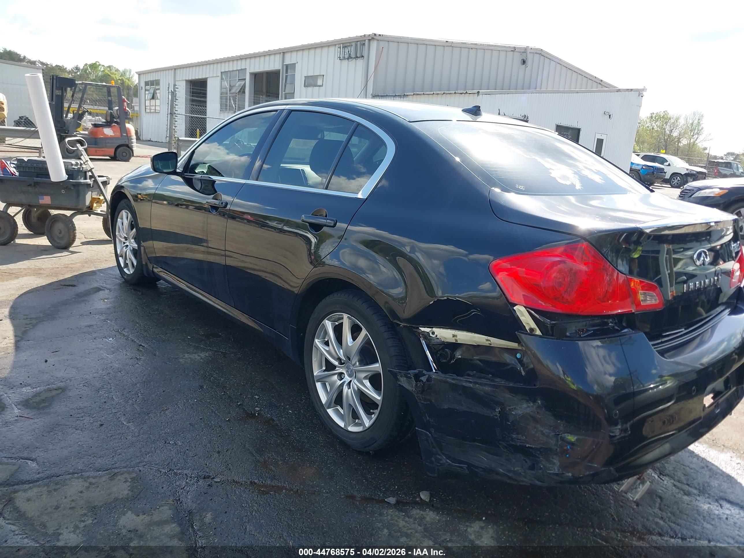INFINITI G37X image 3