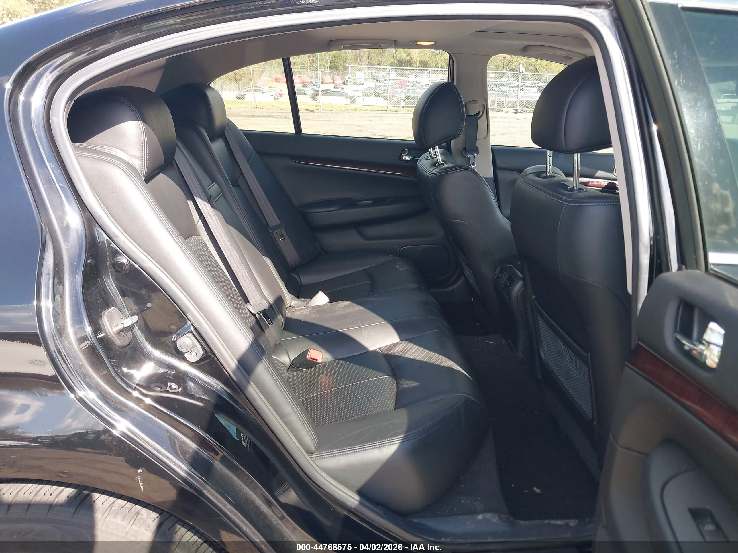 INFINITI G37X image 8