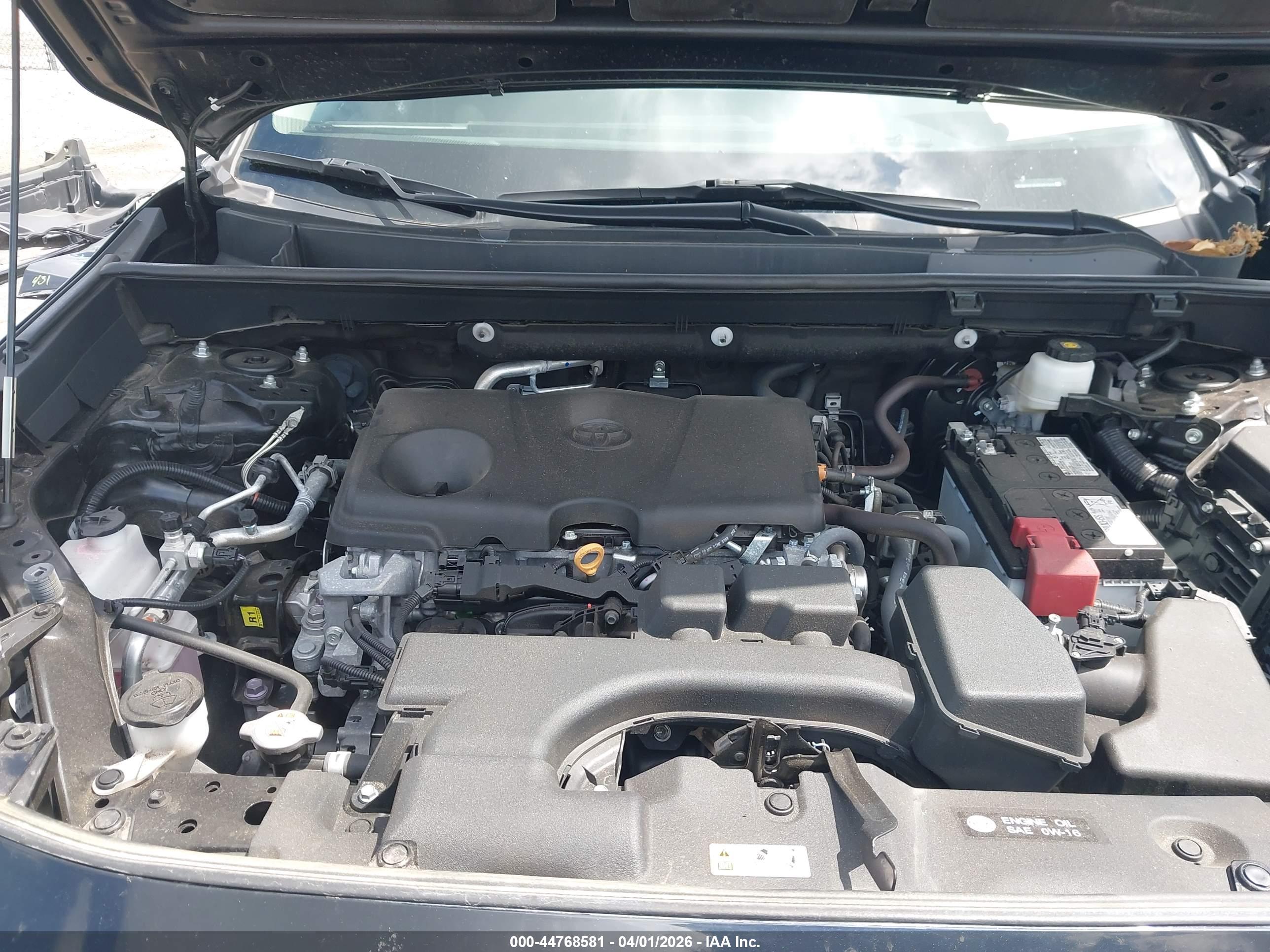 TOYOTA RAV4 image 10